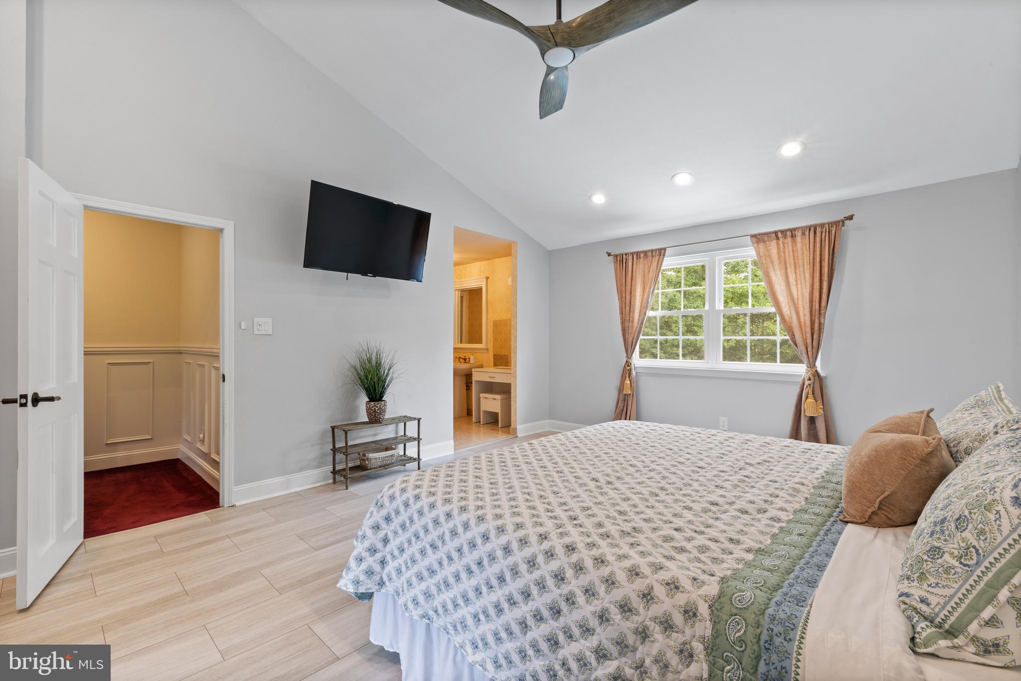 HUNTINGDON HOMES - Residential