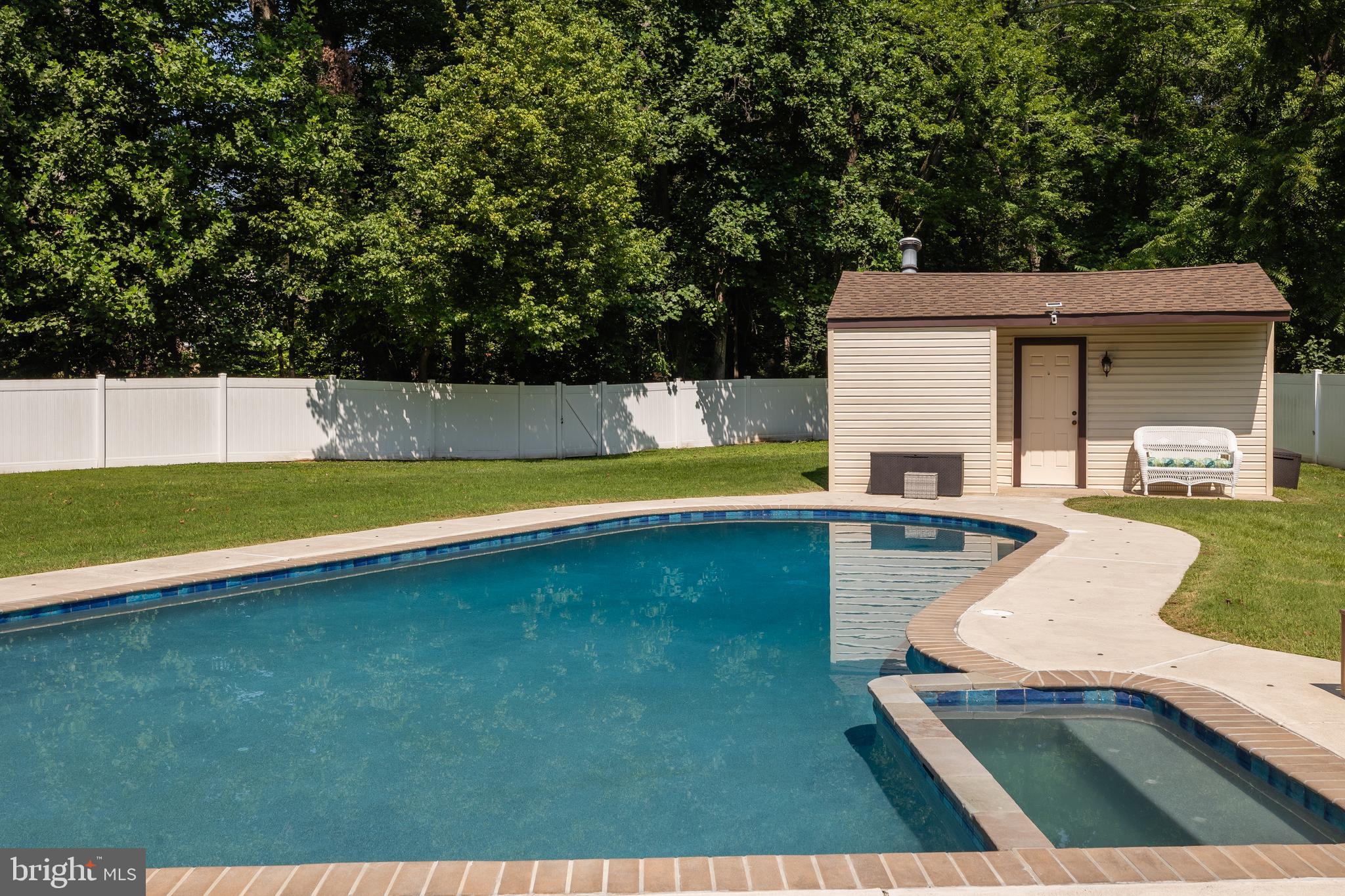 HUNTINGDON HOMES - Residential