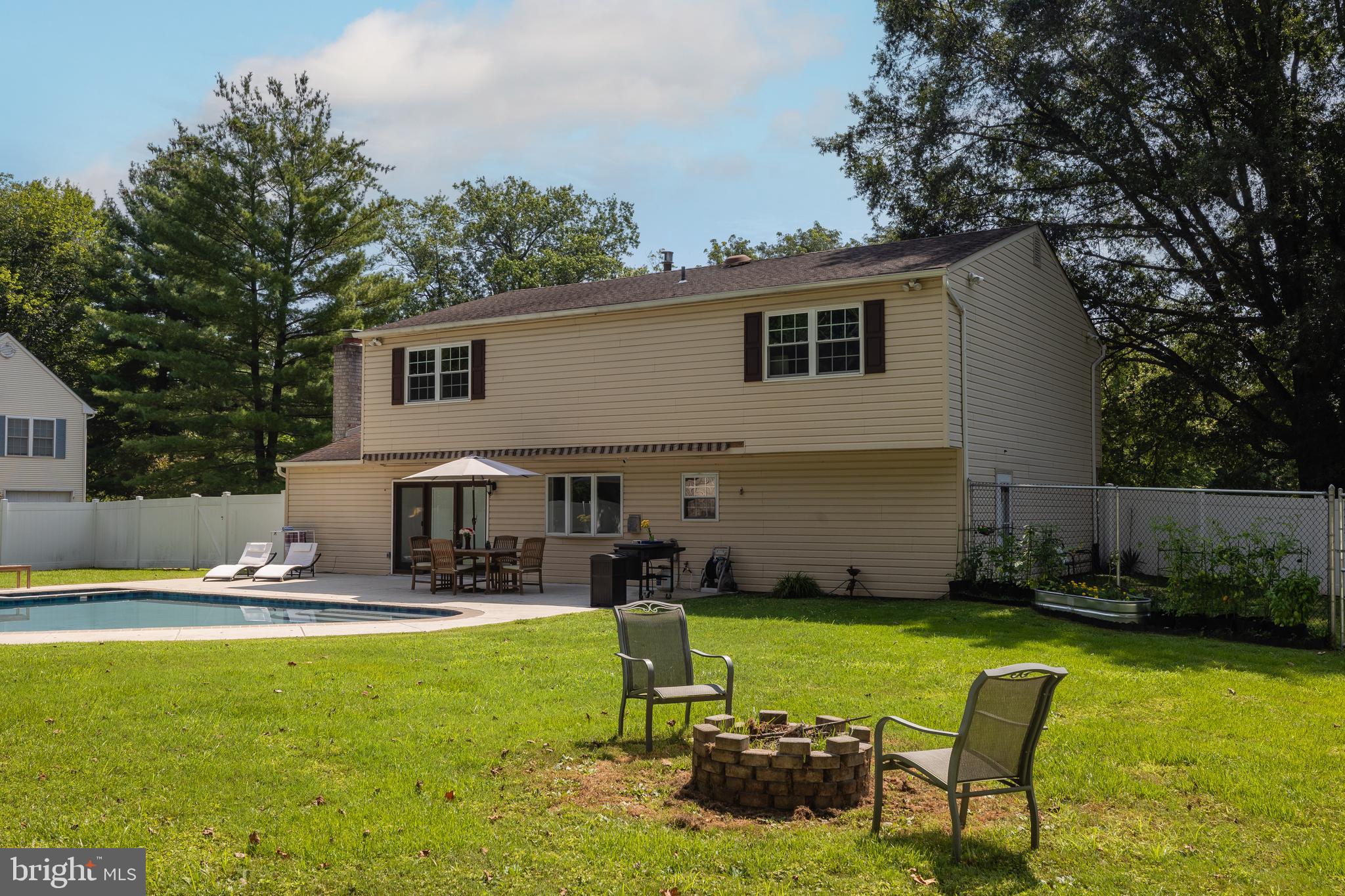 HUNTINGDON HOMES - Residential