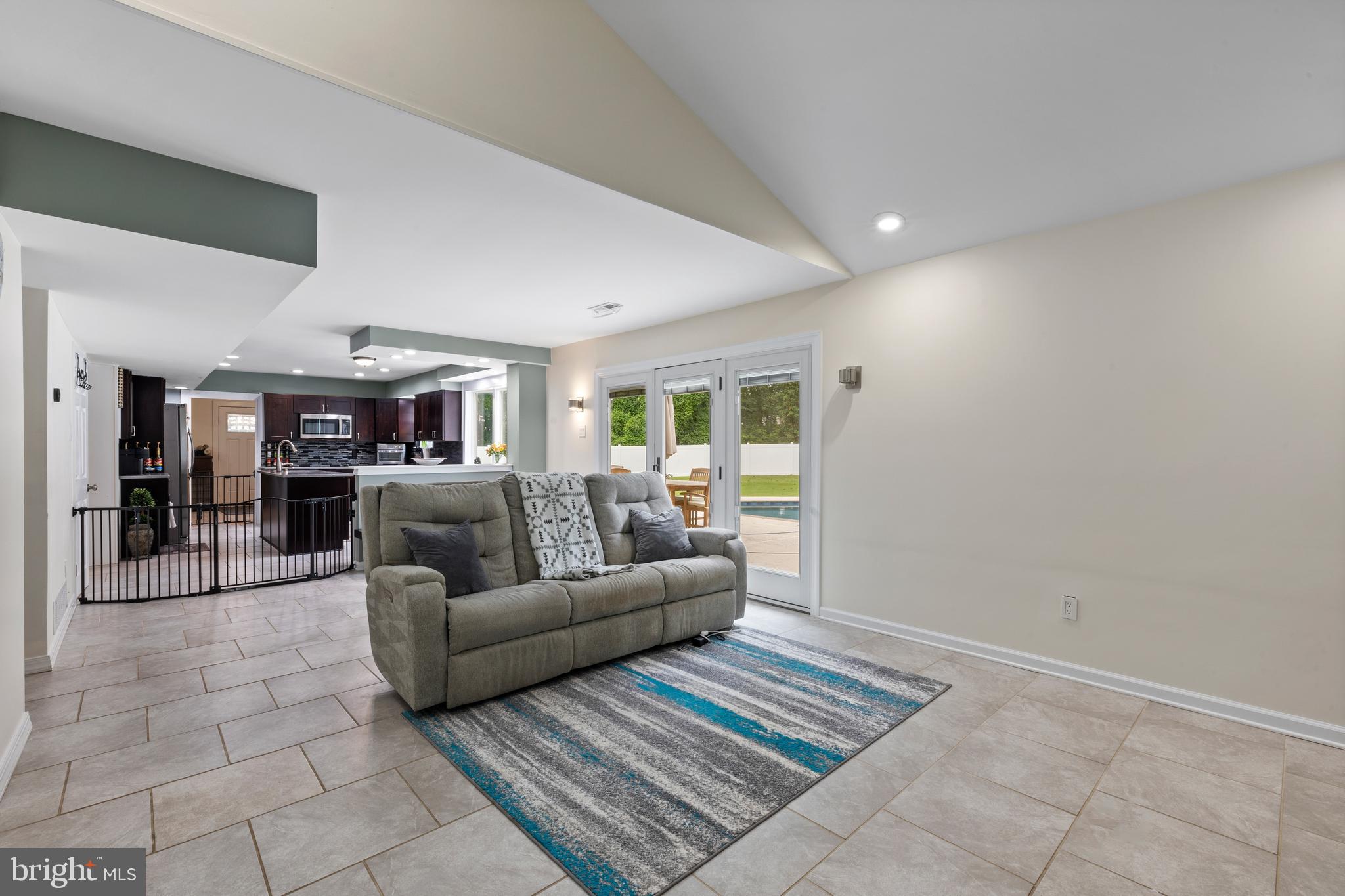 HUNTINGDON HOMES - Residential