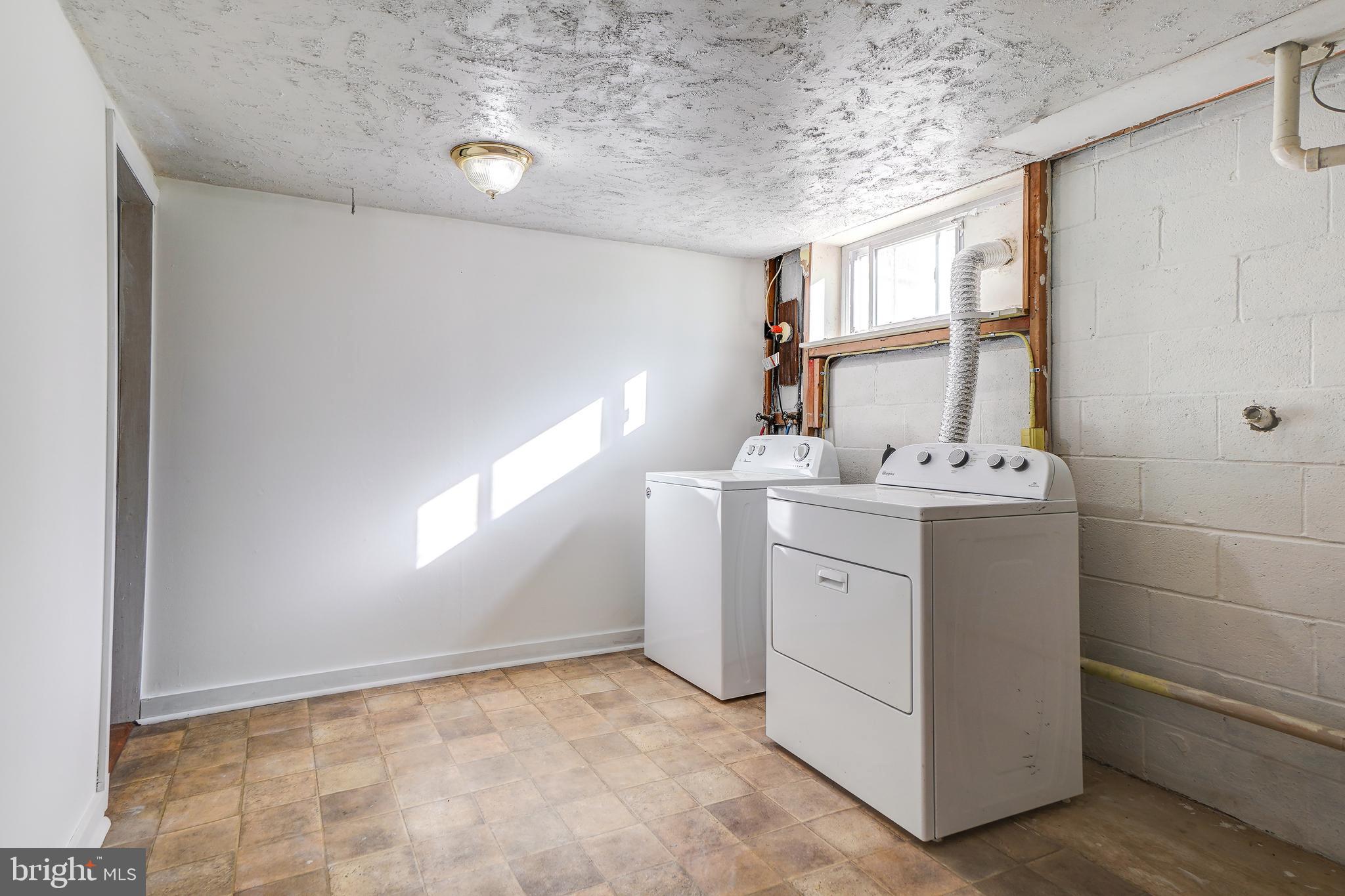 RIDGELY PARK - Residential Lease