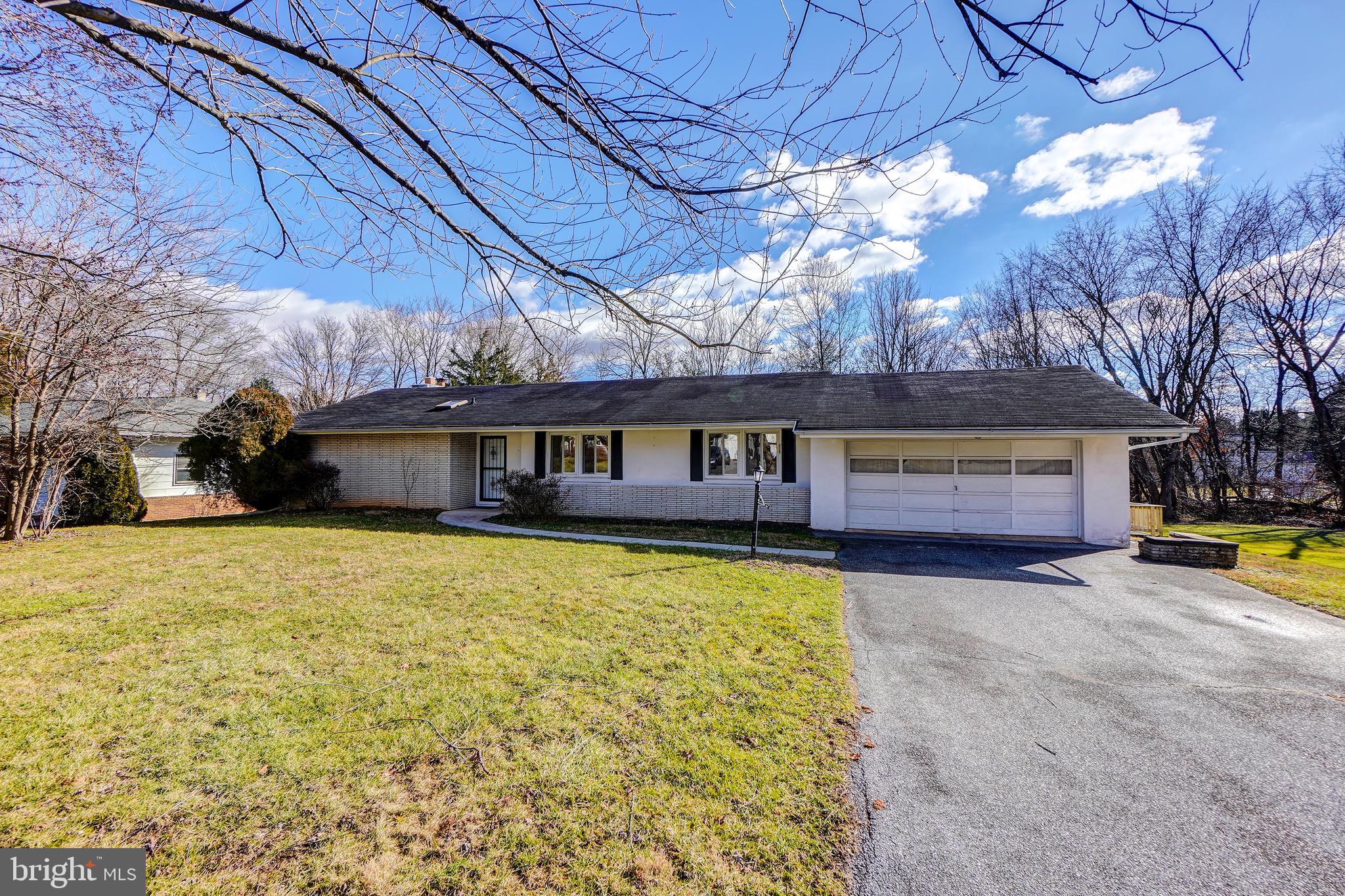 RIDGELY PARK - Residential Lease