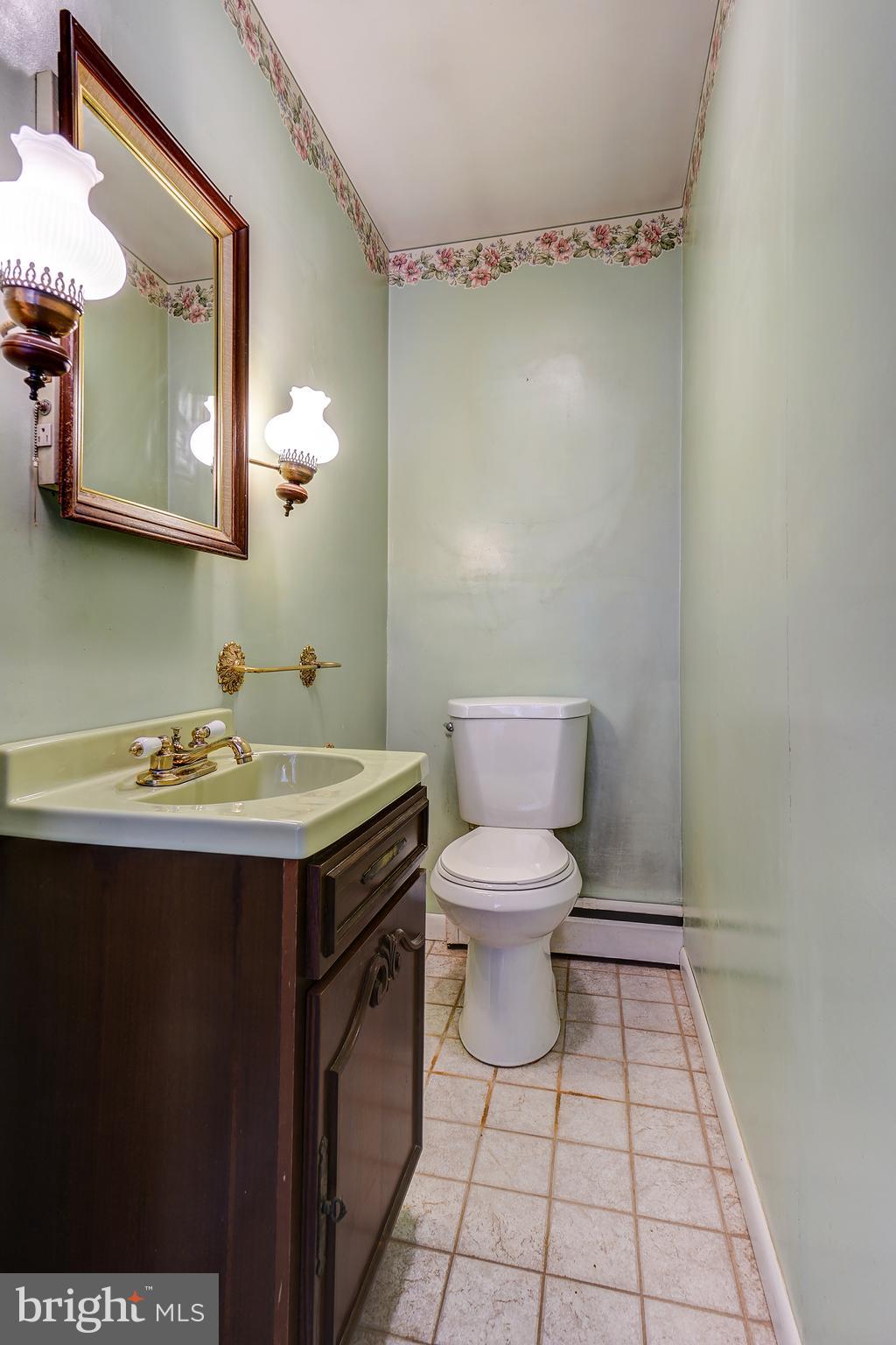 RIDGELY PARK - Residential Lease