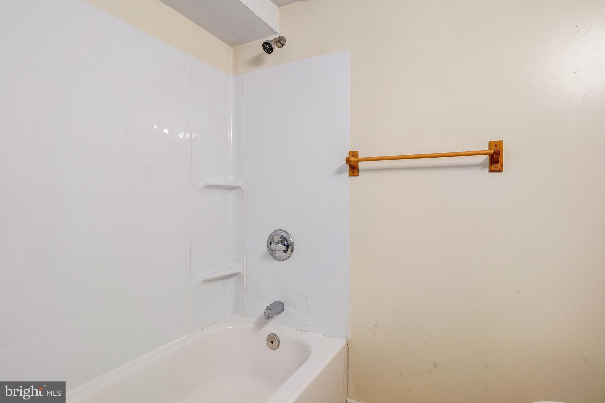 RIDGELY PARK - Residential Lease