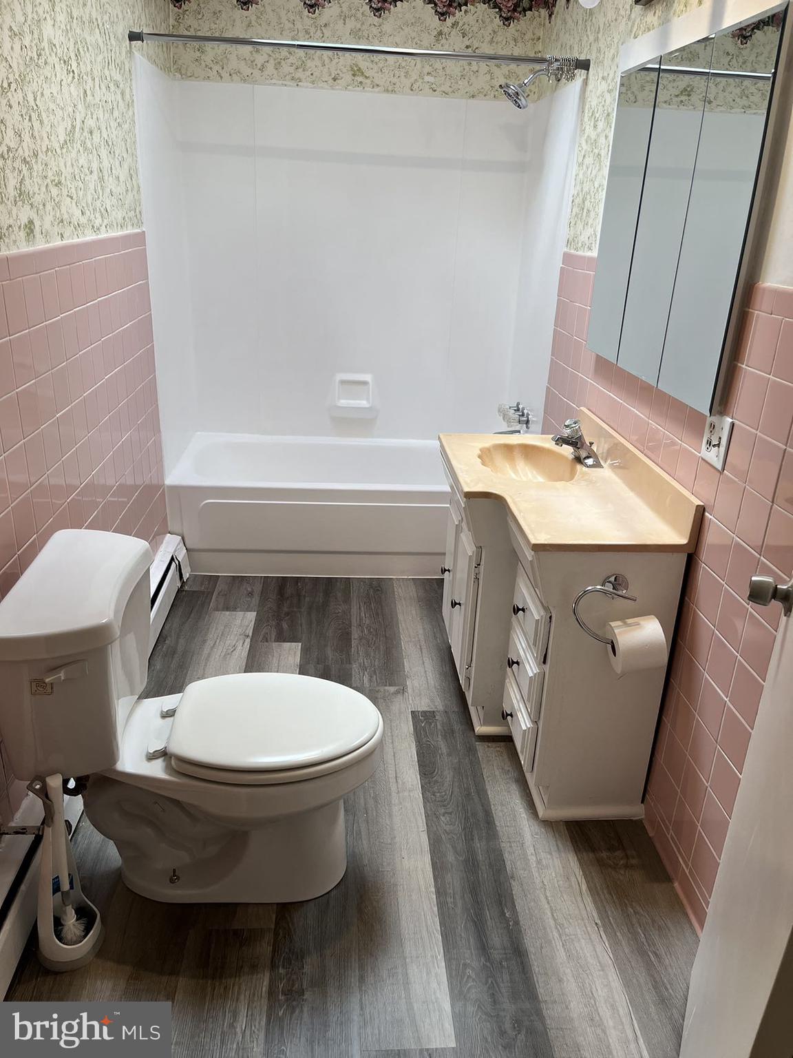 RIDGELY PARK - Residential Lease
