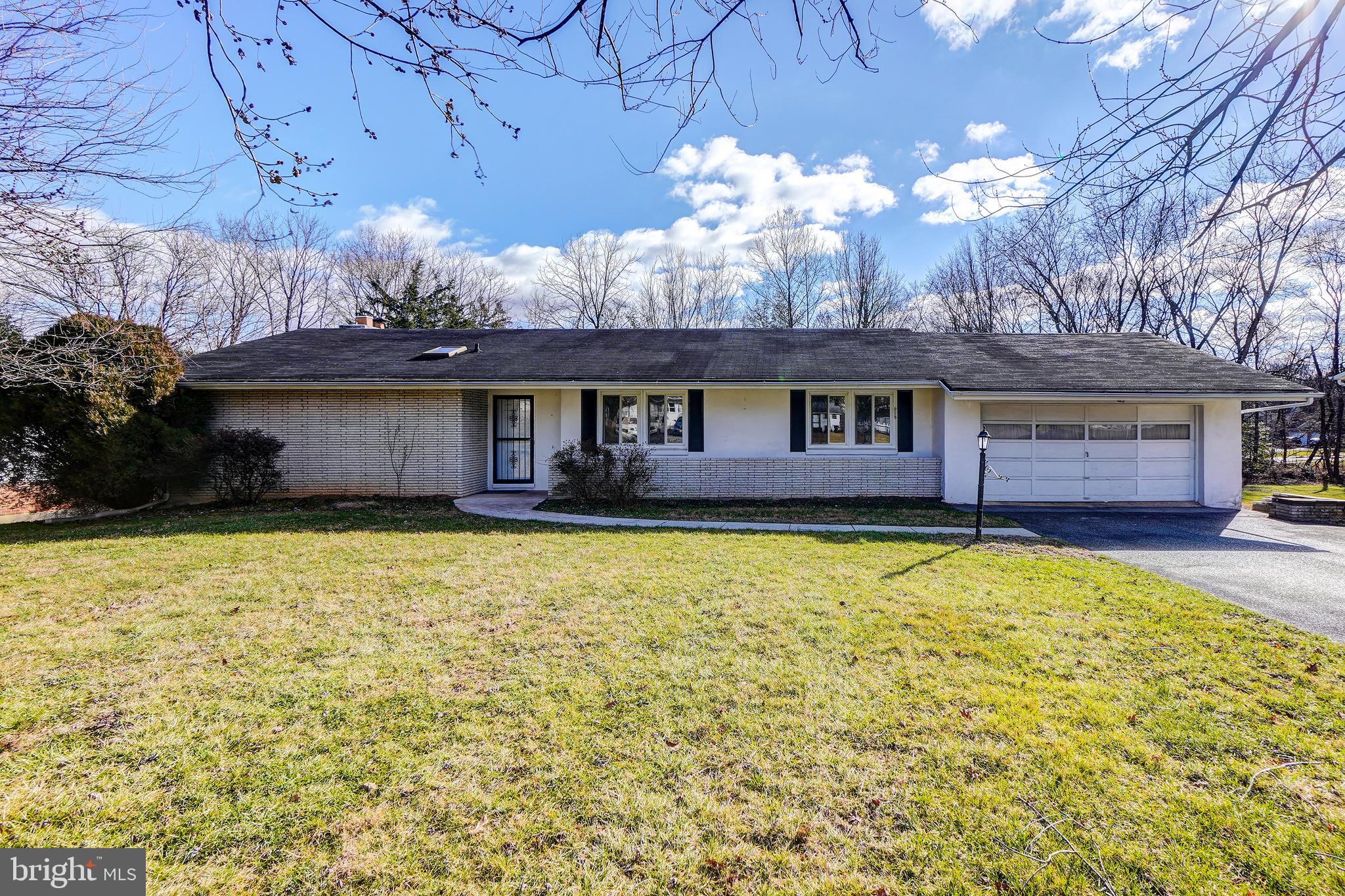 RIDGELY PARK - Residential Lease