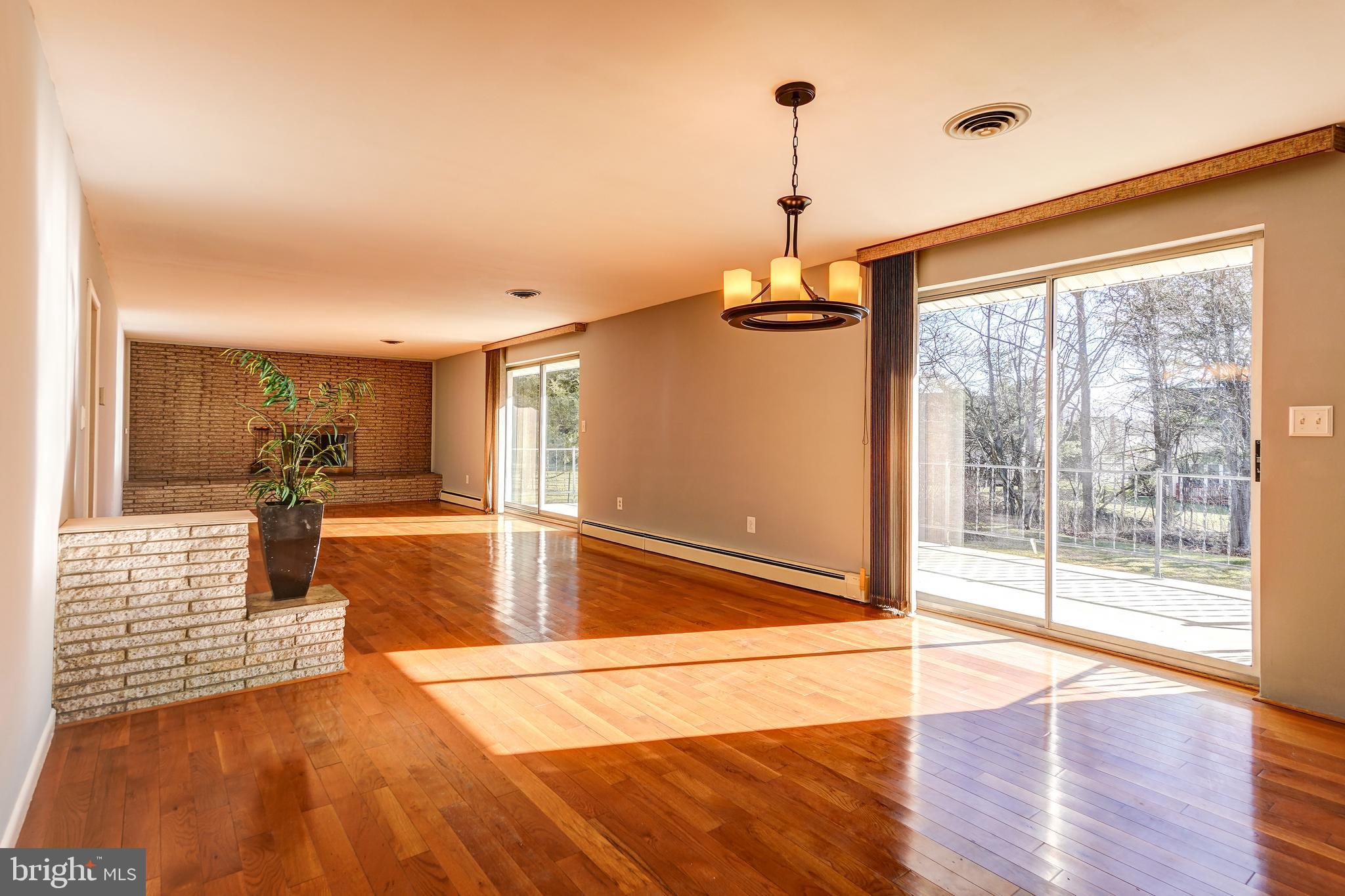 RIDGELY PARK - Residential Lease