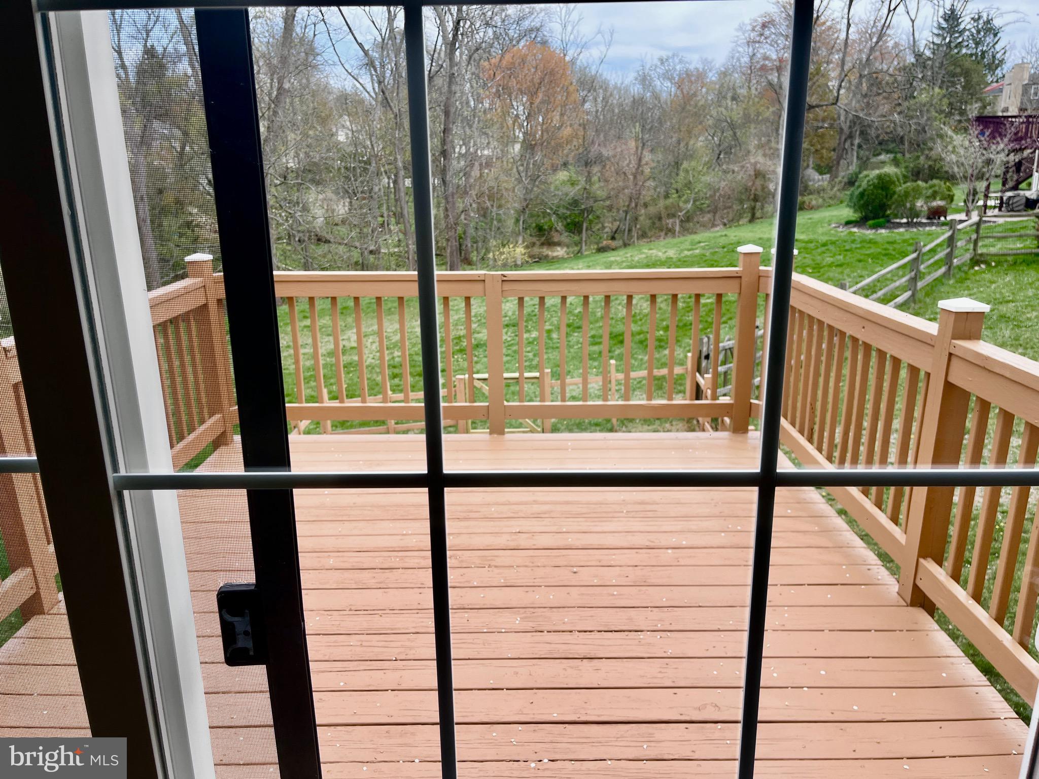 FAIRLAWN COURT - Residential