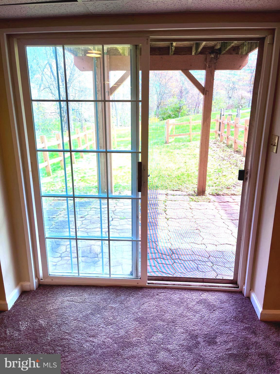 FAIRLAWN COURT - Residential