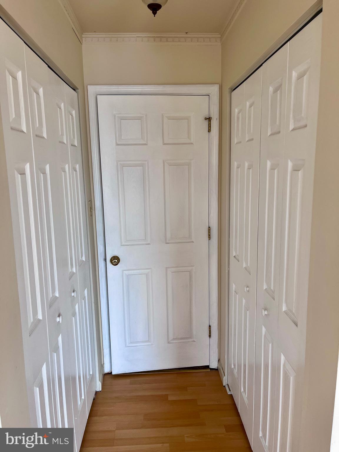 FAIRLAWN COURT - Residential