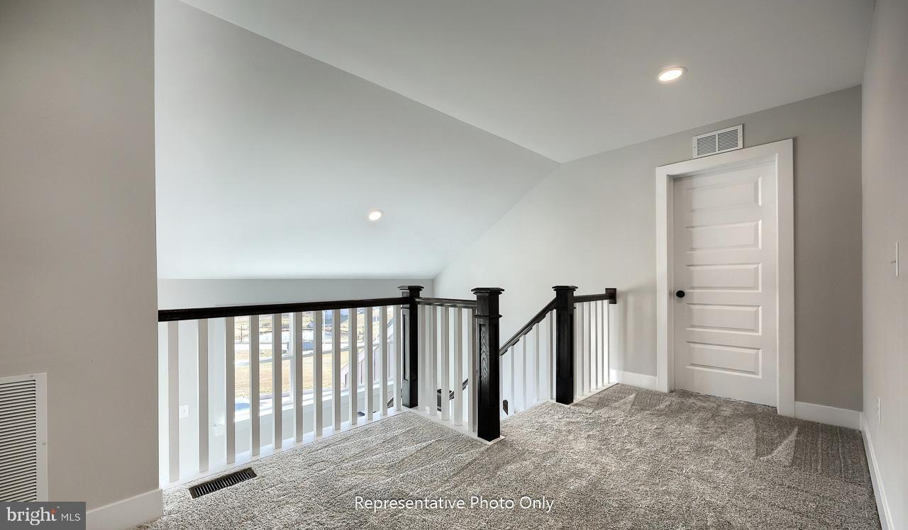 WALTON HILL - Residential