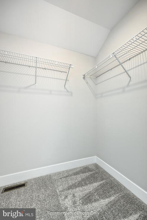 WALTON HILL - Residential