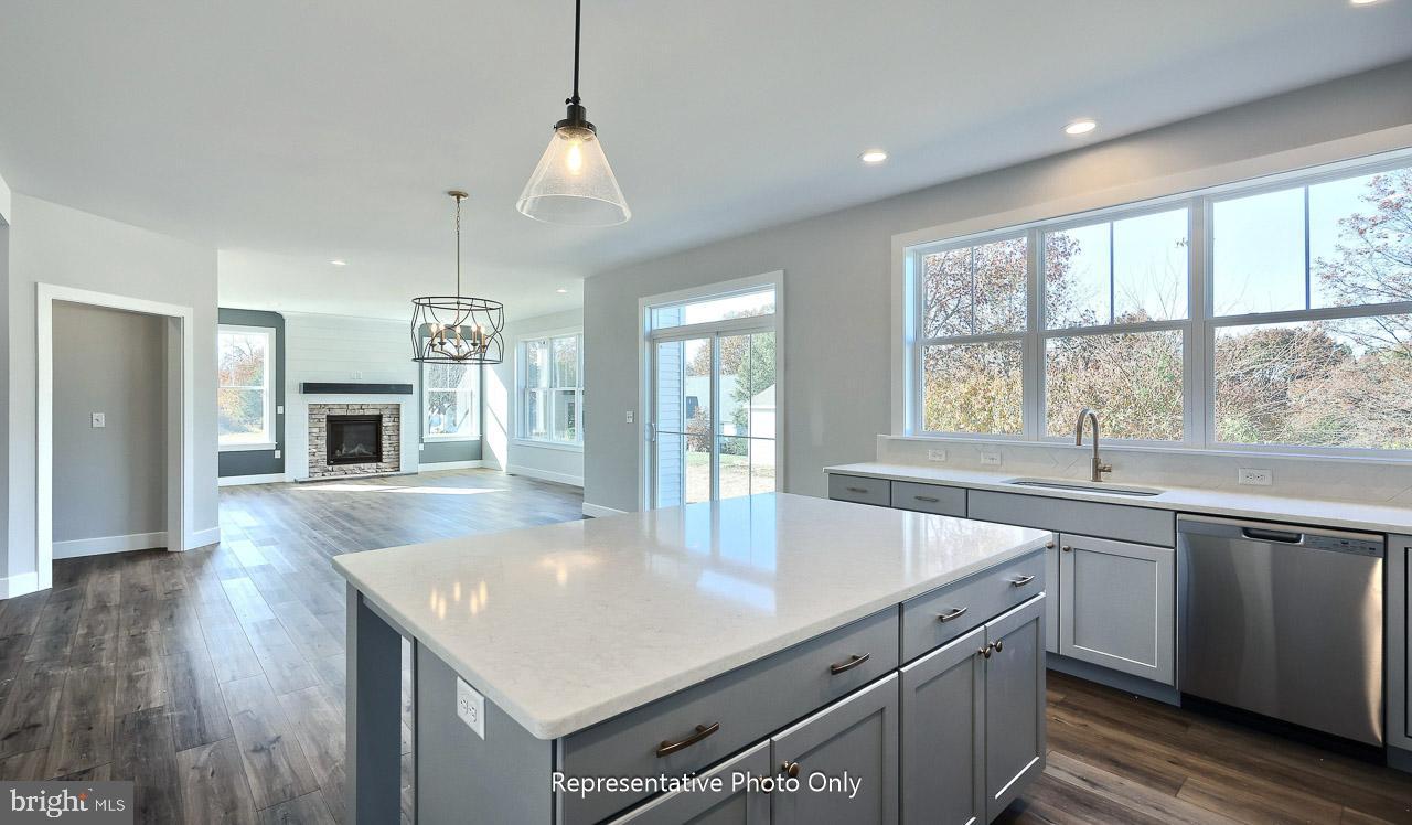 WALTON HILL - Residential