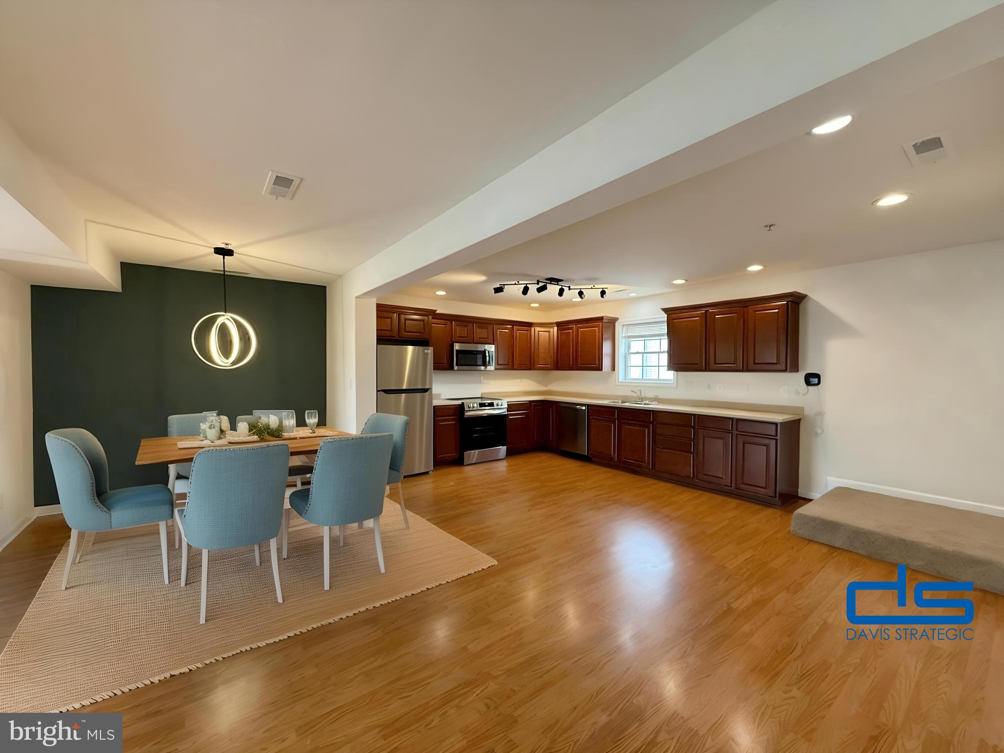 611 WILLIAMS LNDG