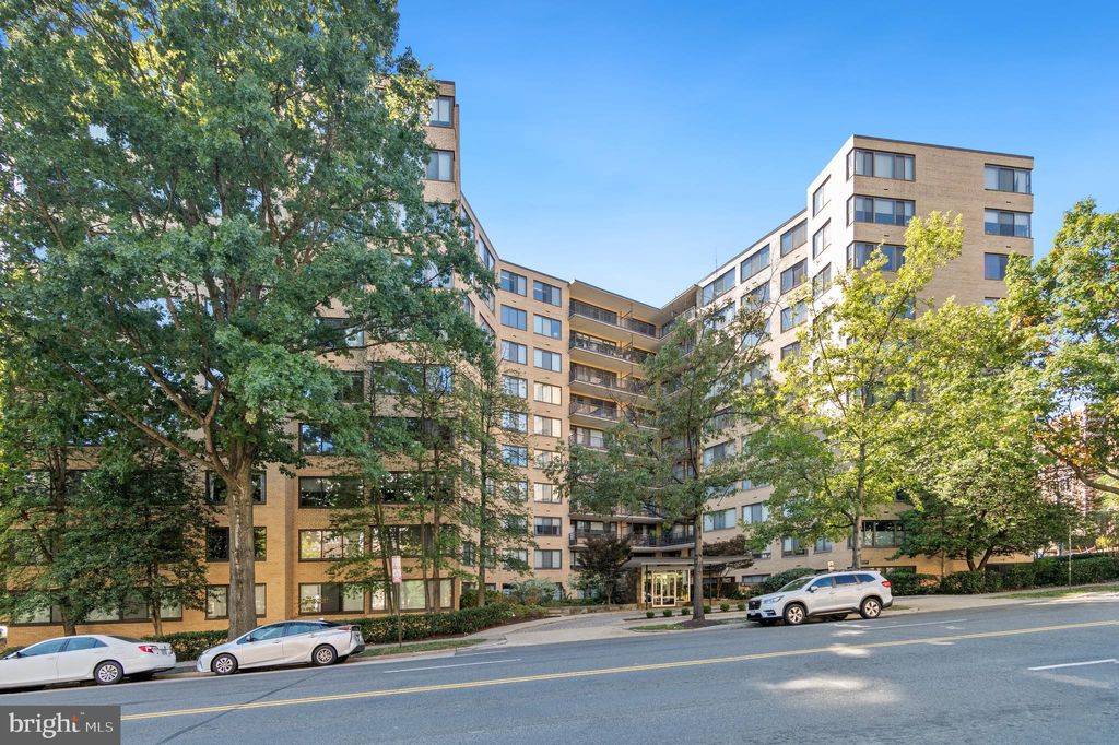Photo of 4740 Connecticut Avenue NW #903, WASHINGTON, DC 20008 (MLS # DCDC2226126)