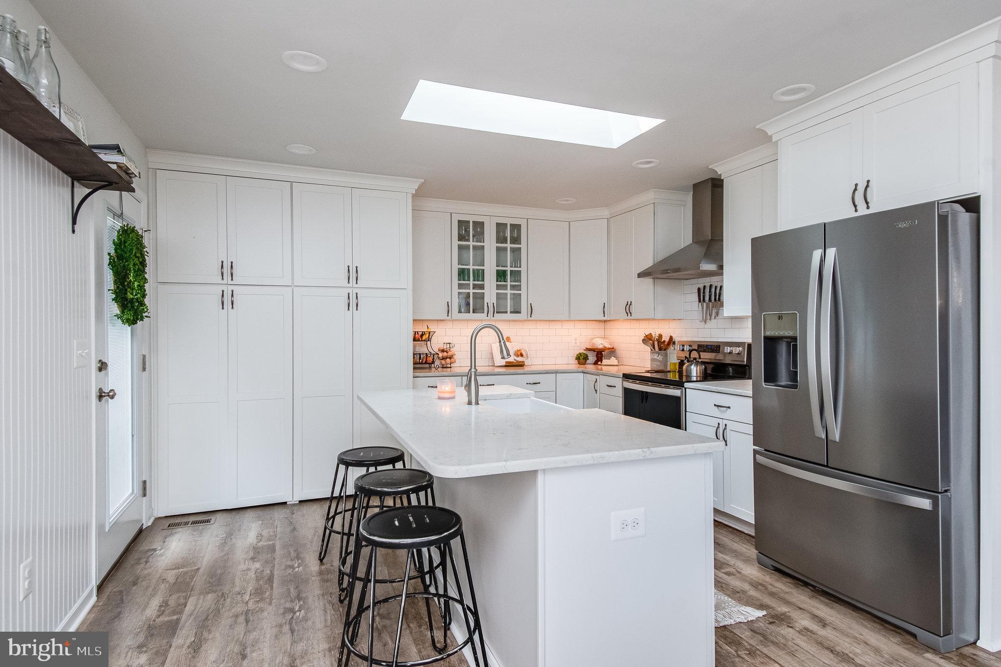 LAKE OF THE WOODS - Residential