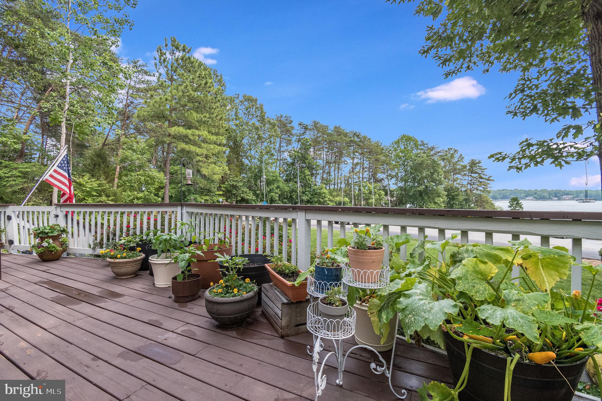 LAKE OF THE WOODS - Residential