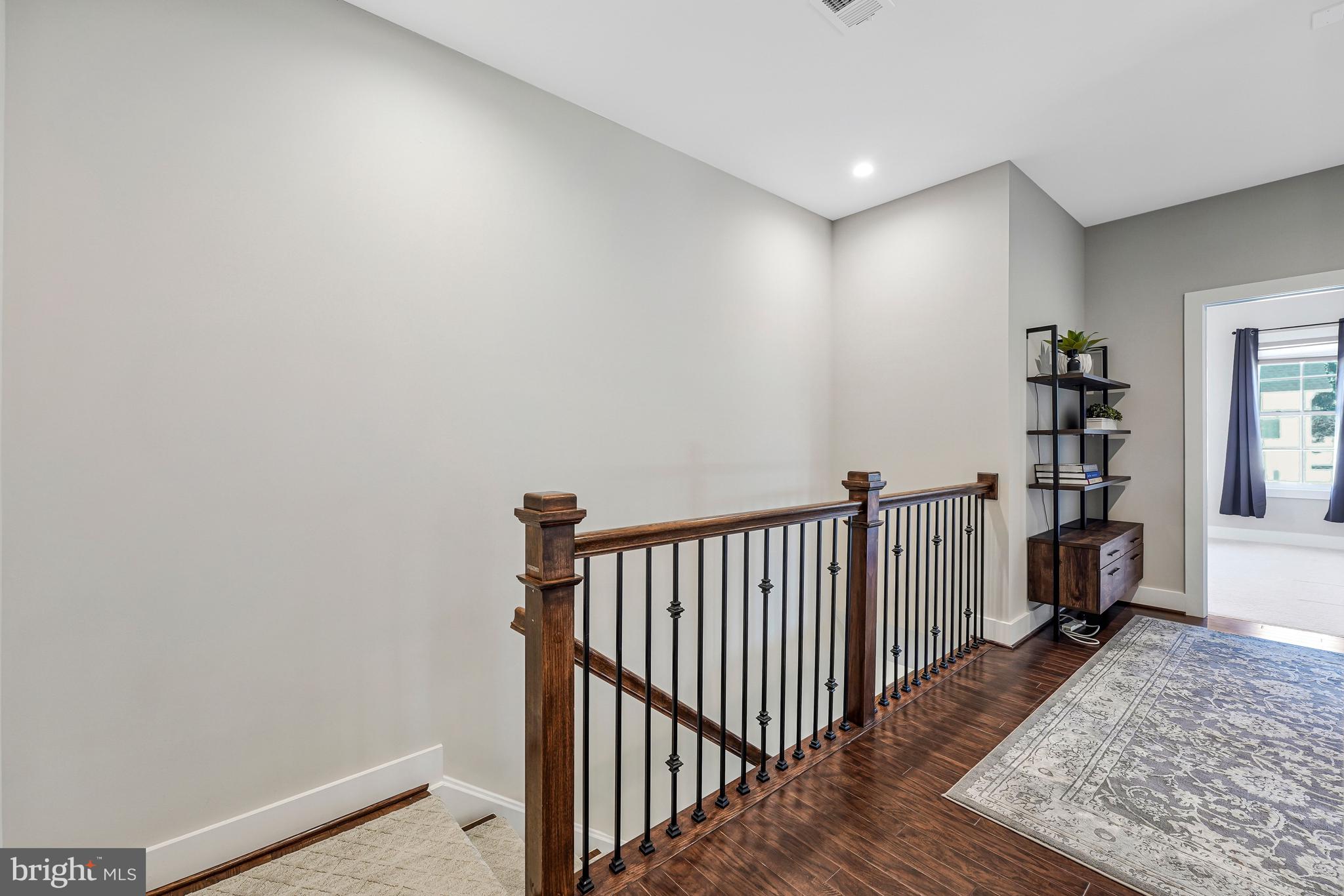 HIDEAWAY PARK - Residential