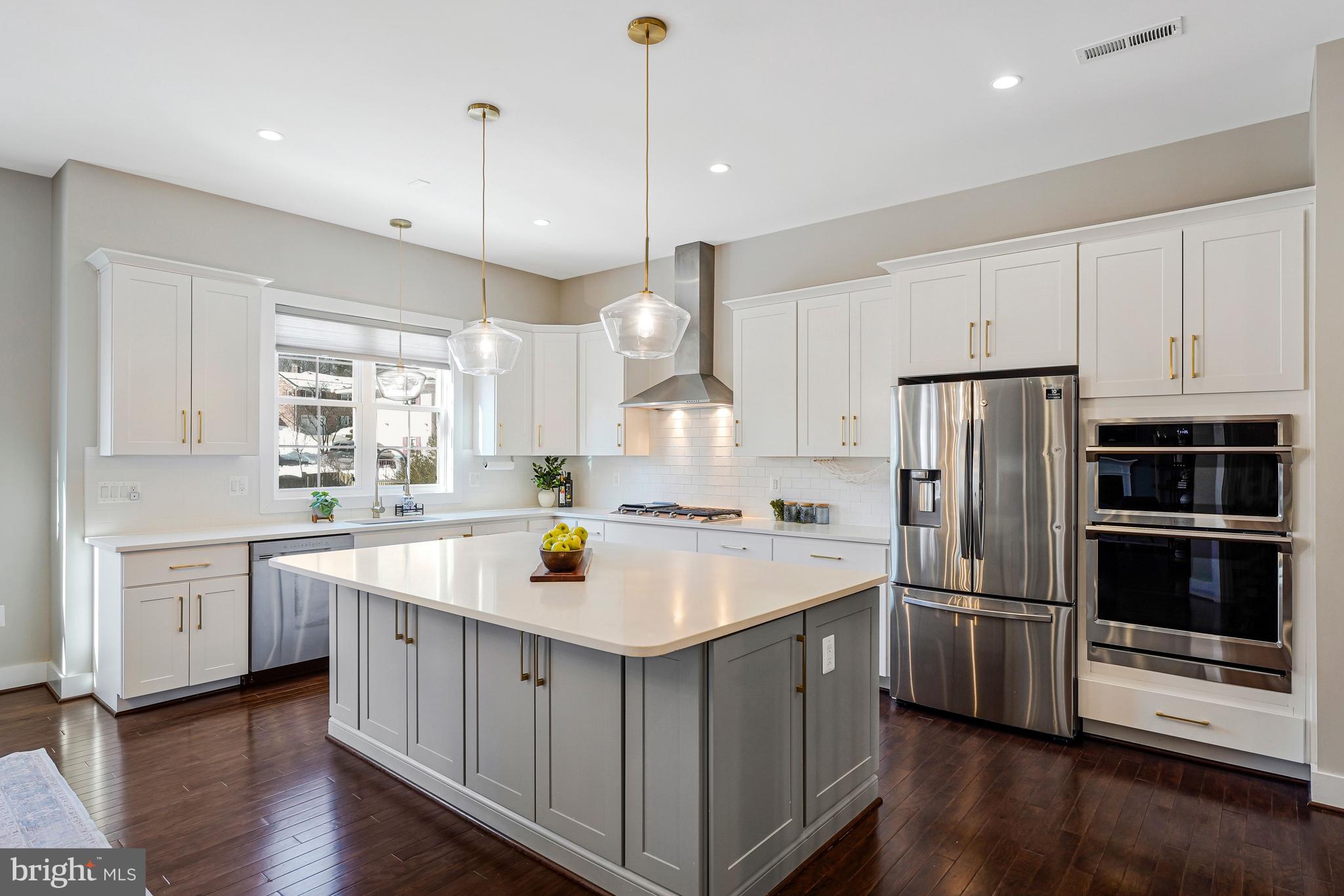 HIDEAWAY PARK - Residential