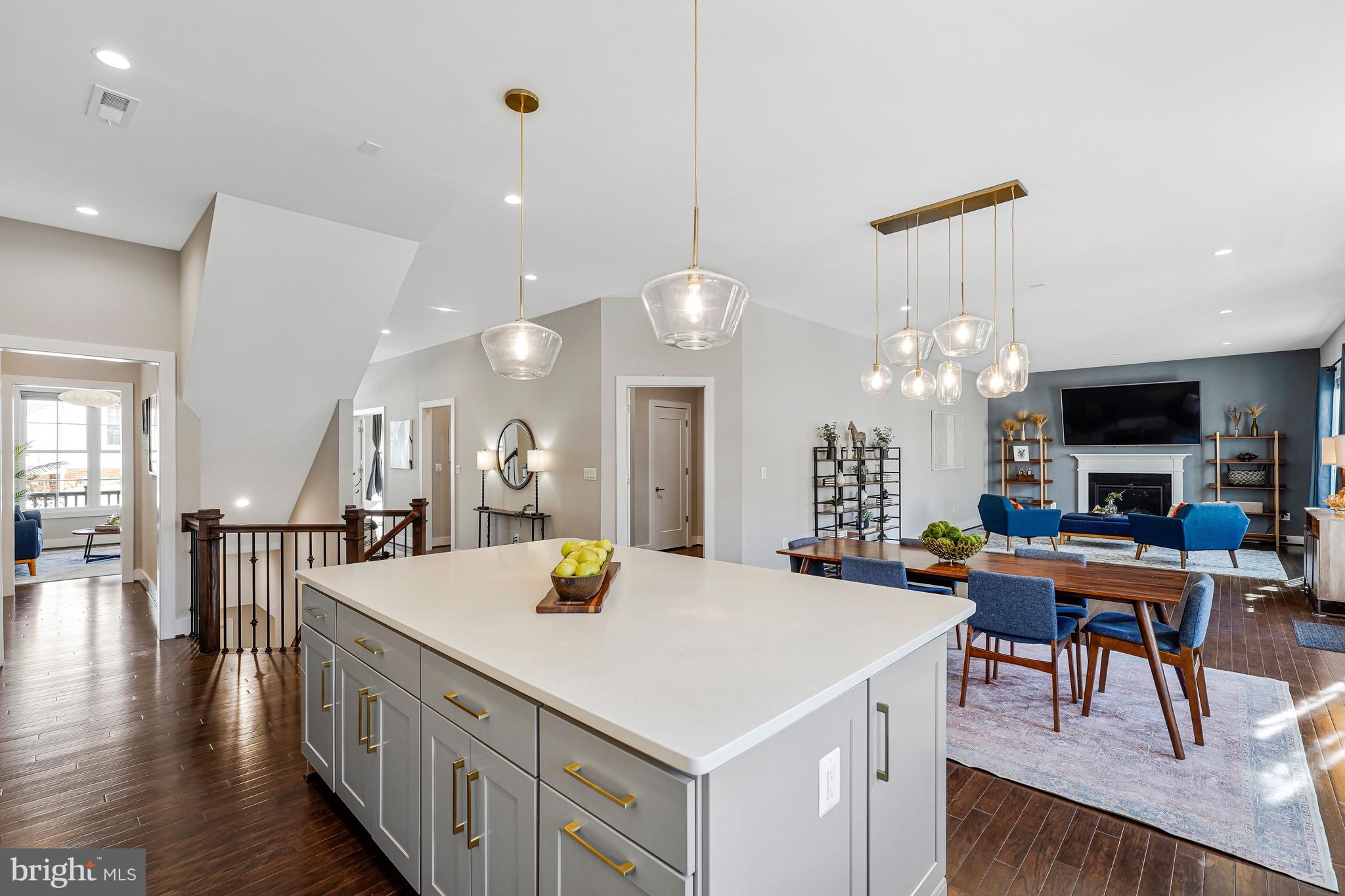 HIDEAWAY PARK - Residential