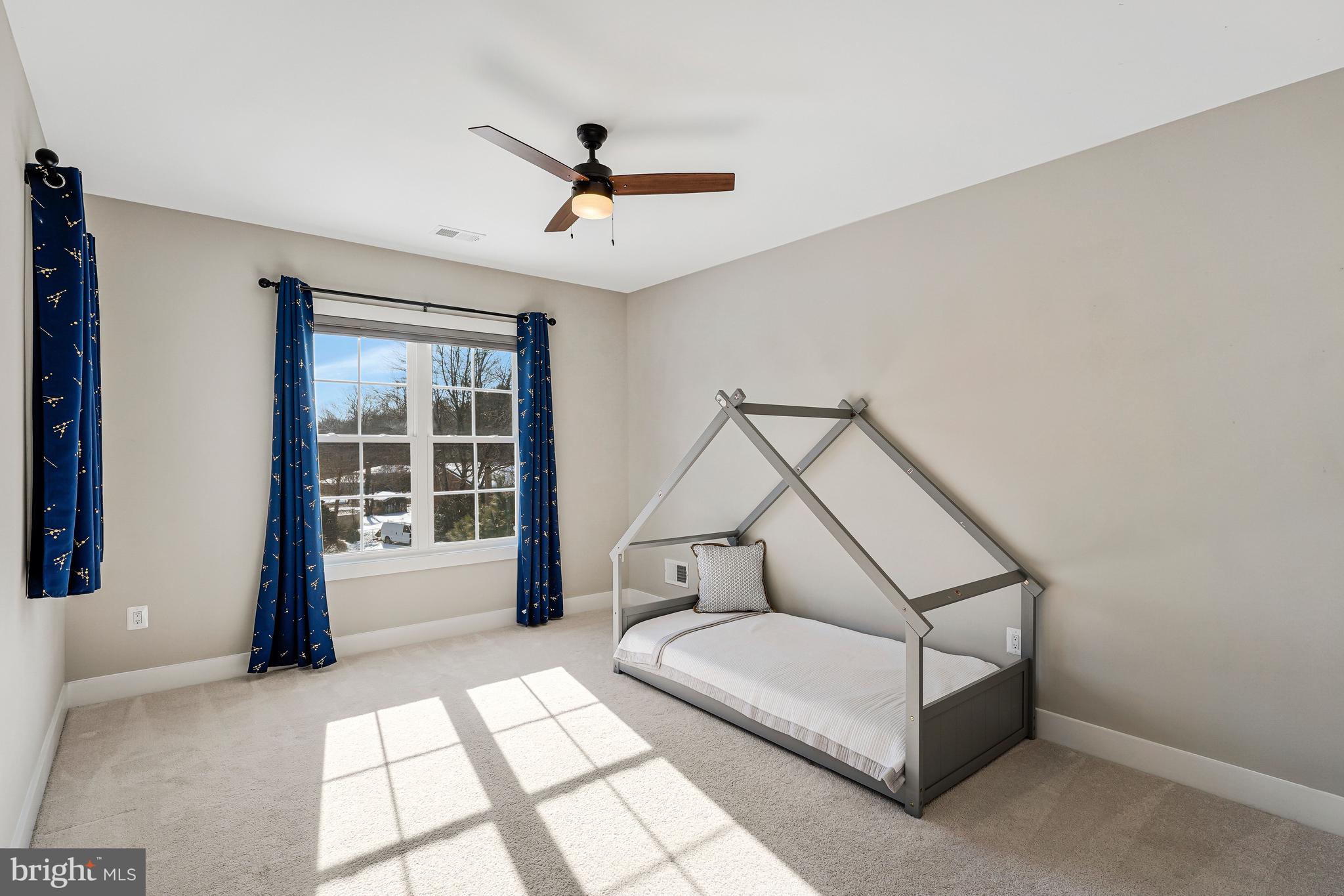 HIDEAWAY PARK - Residential