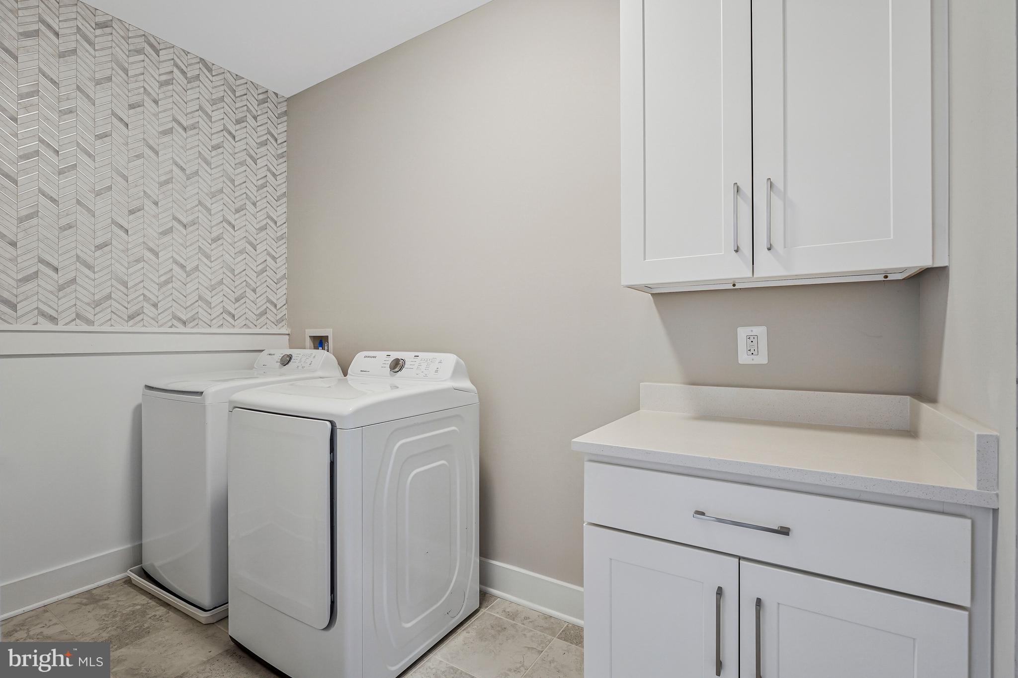 HIDEAWAY PARK - Residential