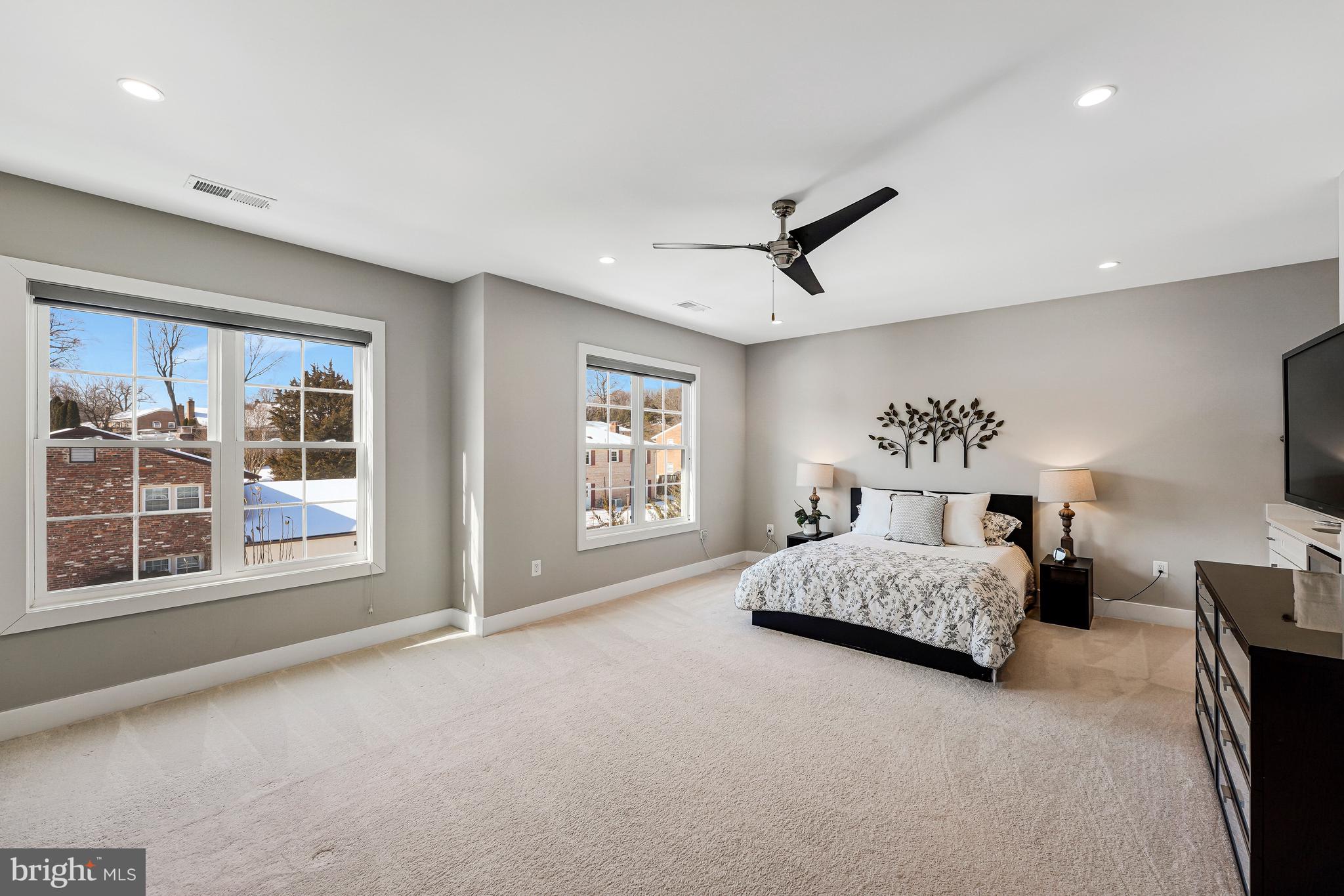 HIDEAWAY PARK - Residential