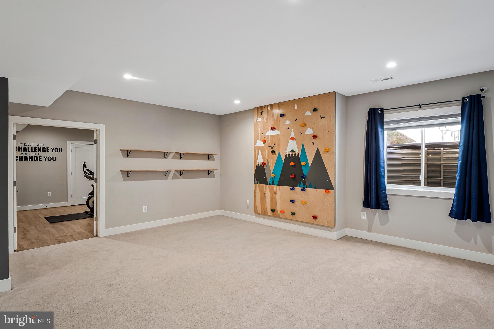 HIDEAWAY PARK - Residential