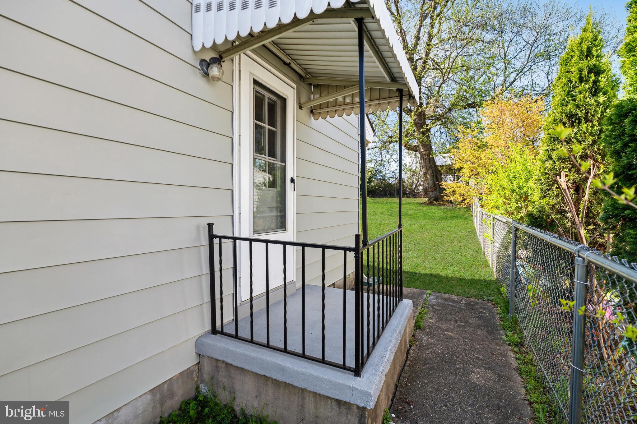 ROCKLAND - Residential