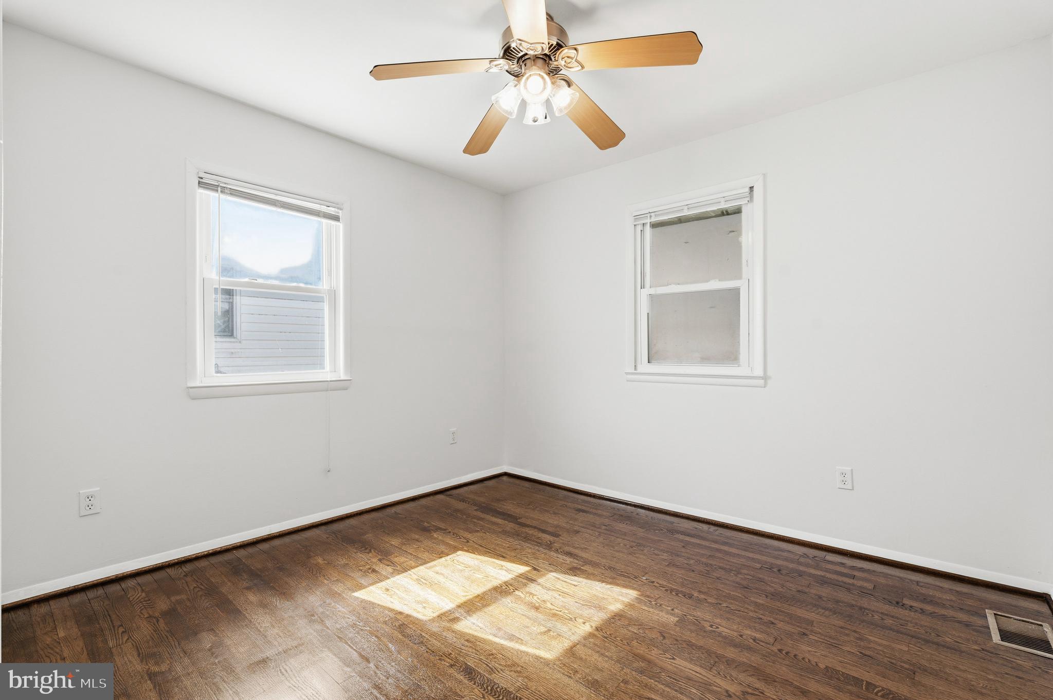 ROCKLAND - Residential