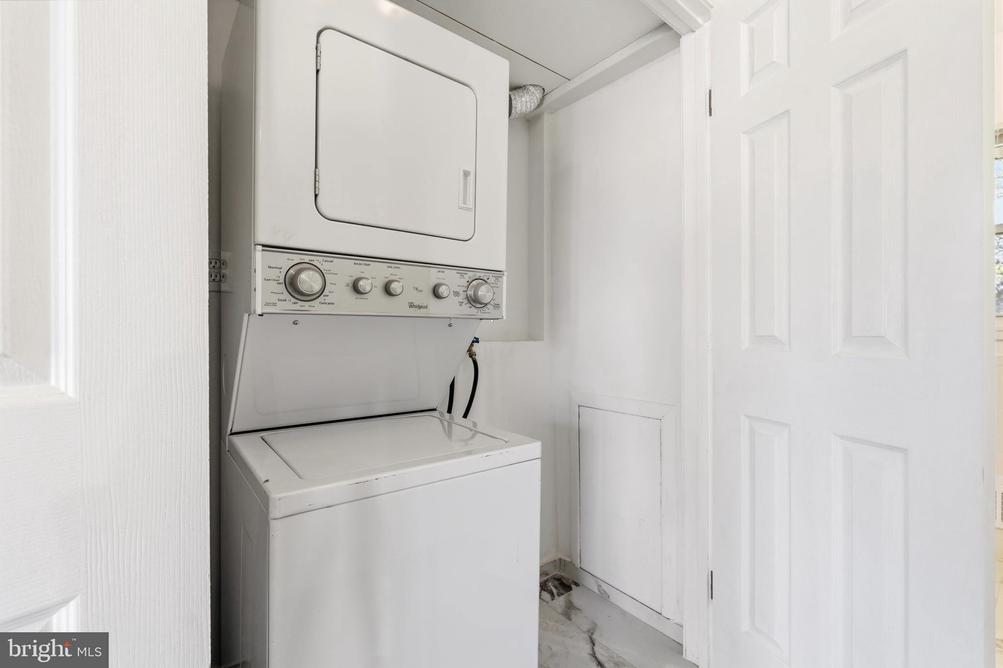 ROCKLAND - Residential