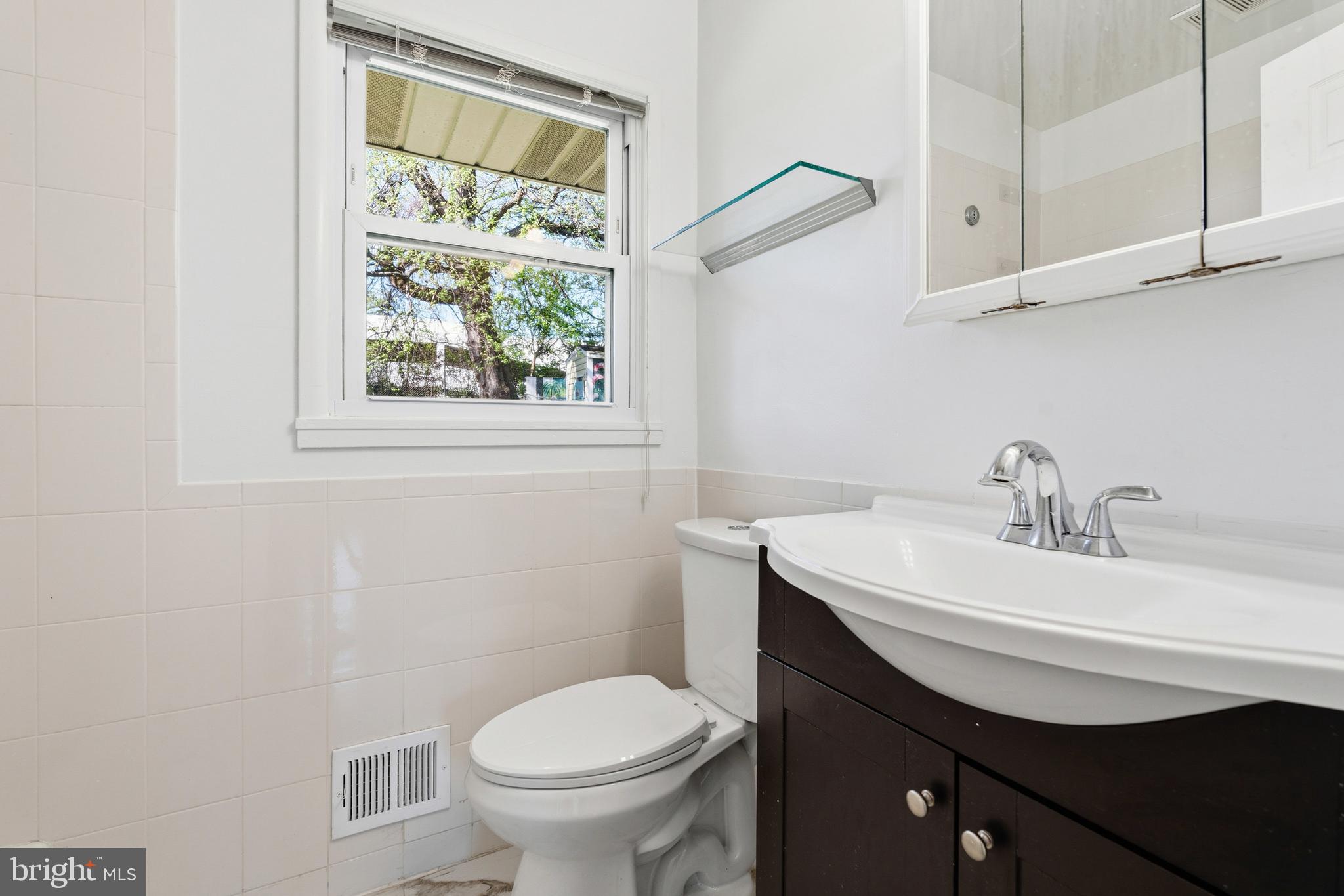 ROCKLAND - Residential