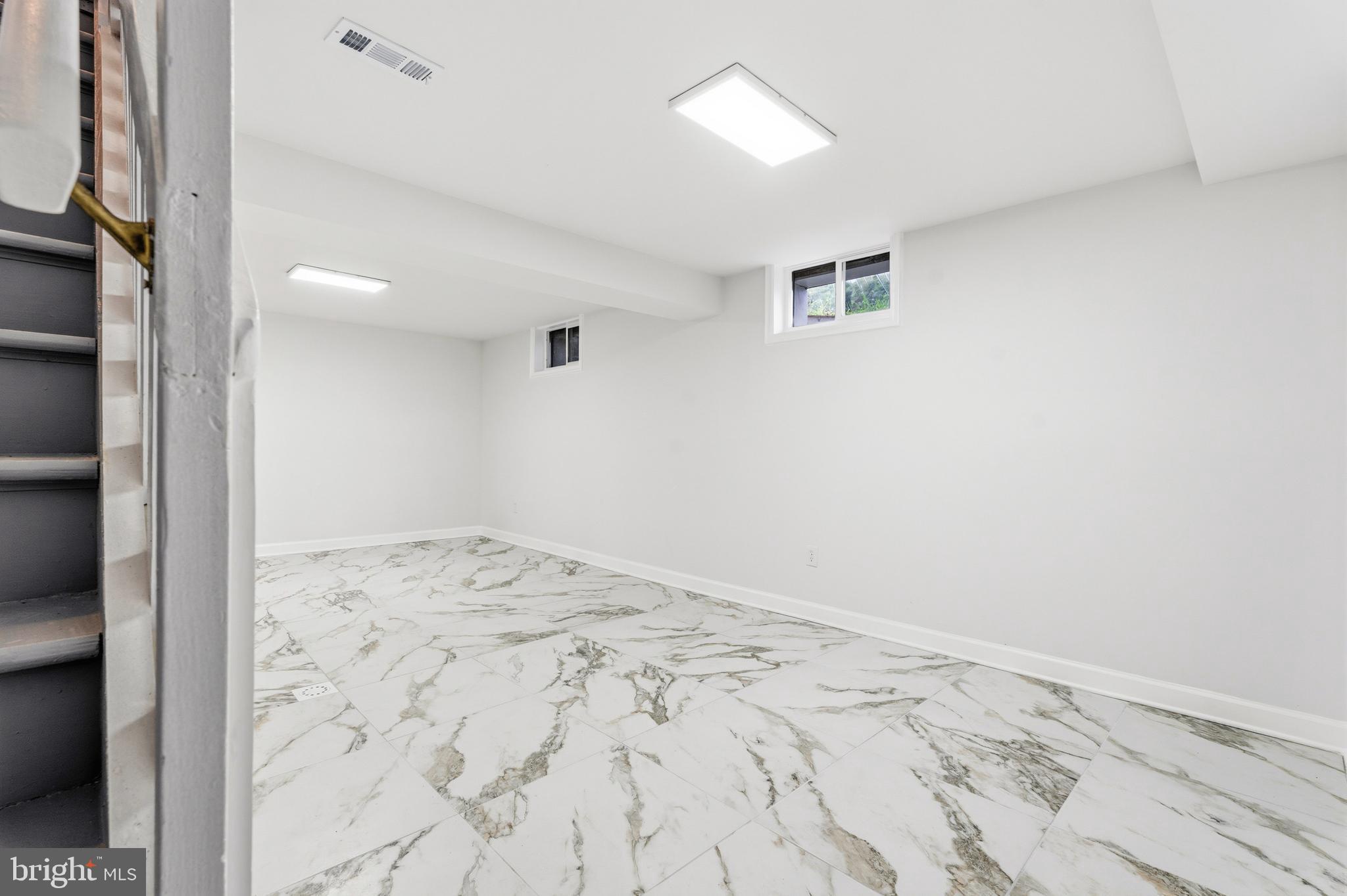 ROCKLAND - Residential