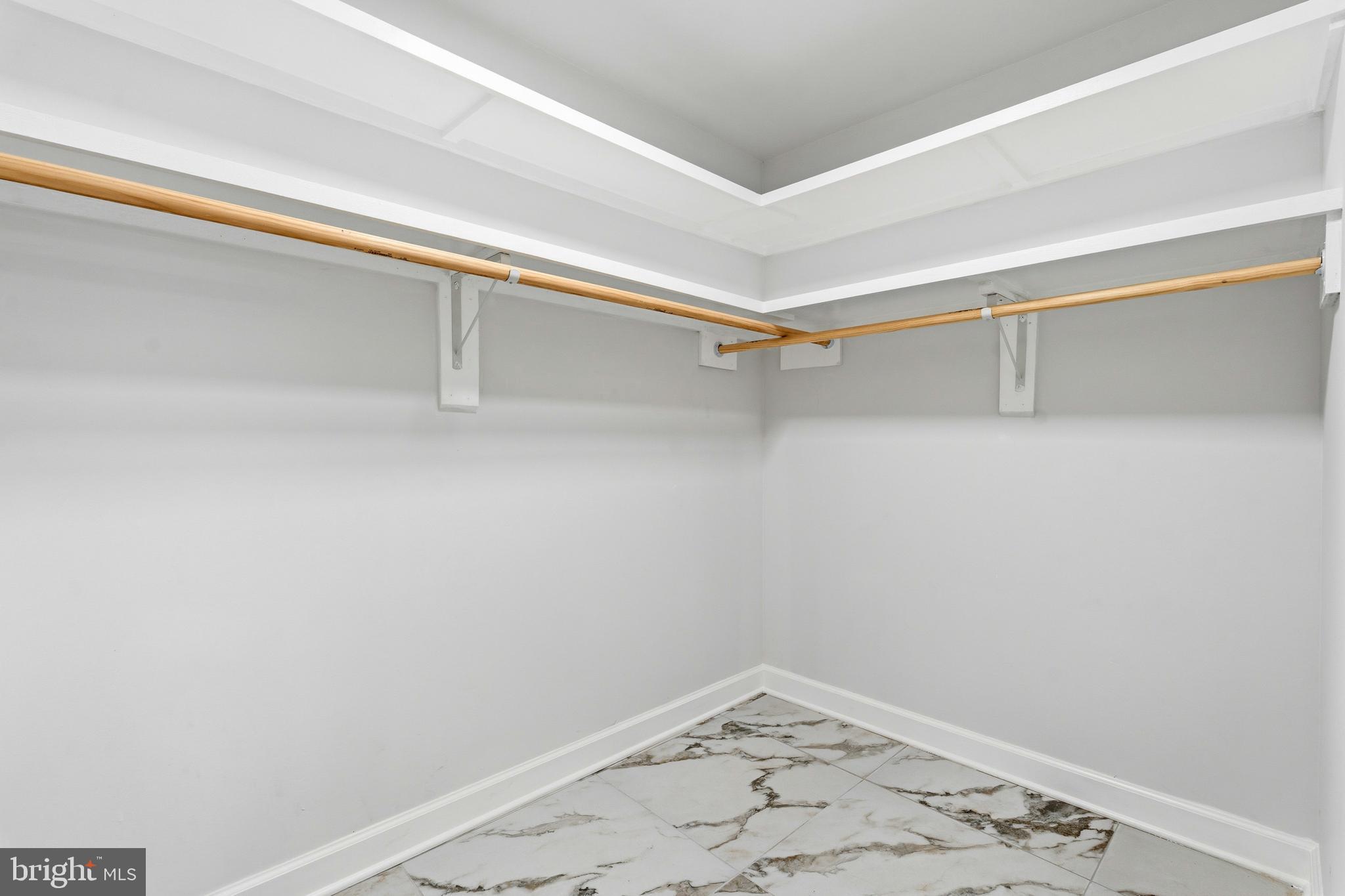 ROCKLAND - Residential