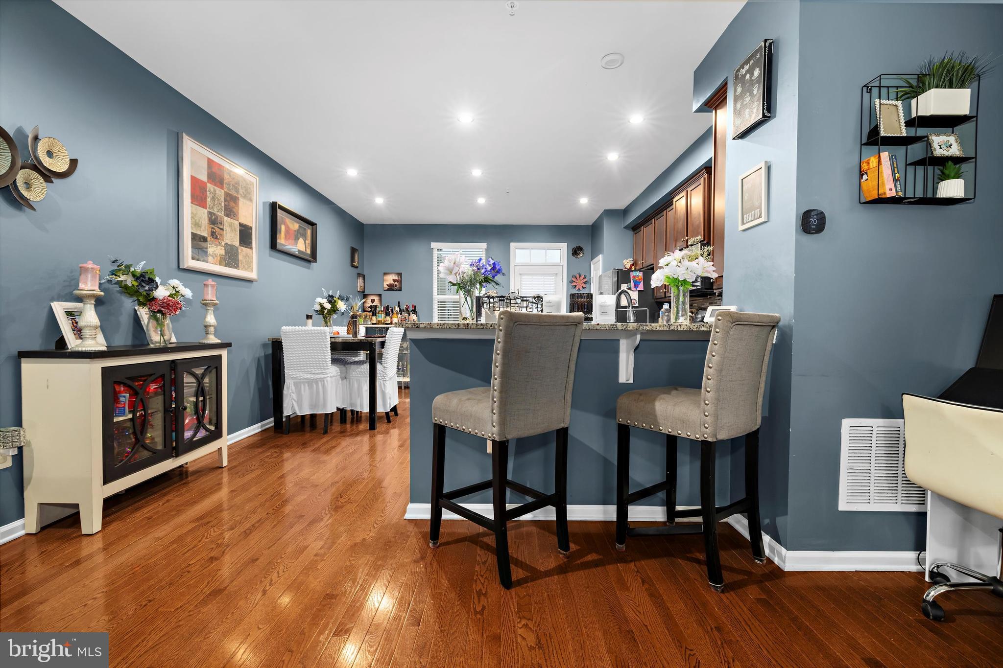 CREEKSIDE VILLAGE AT TANYARD SPRINGS - Residential