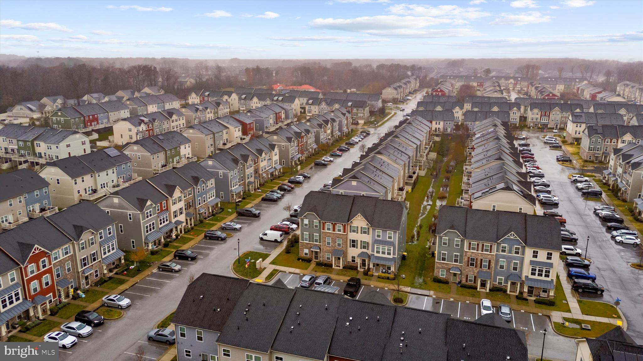 CREEKSIDE VILLAGE AT TANYARD SPRINGS - Residential