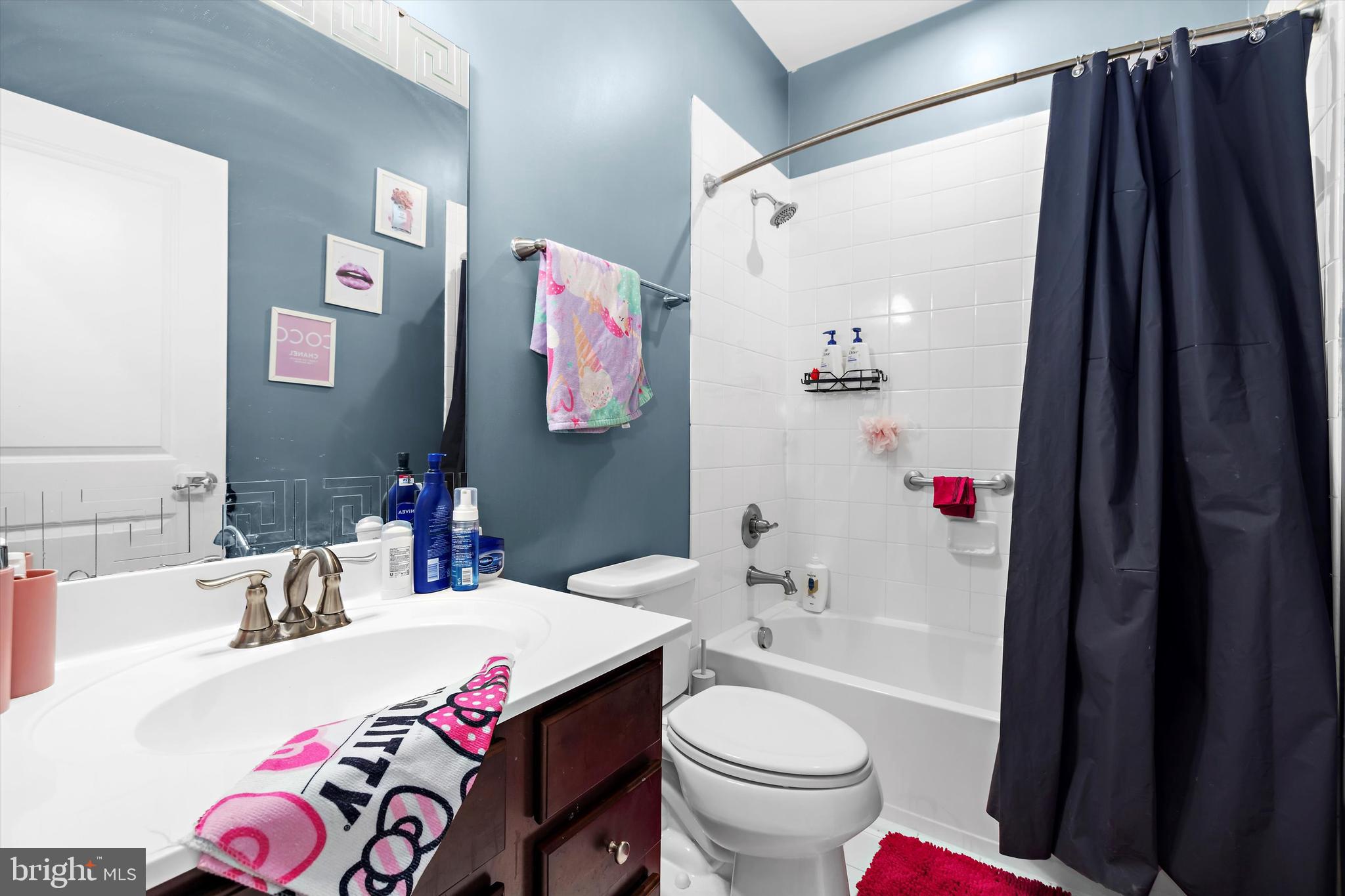 CREEKSIDE VILLAGE AT TANYARD SPRINGS - Residential