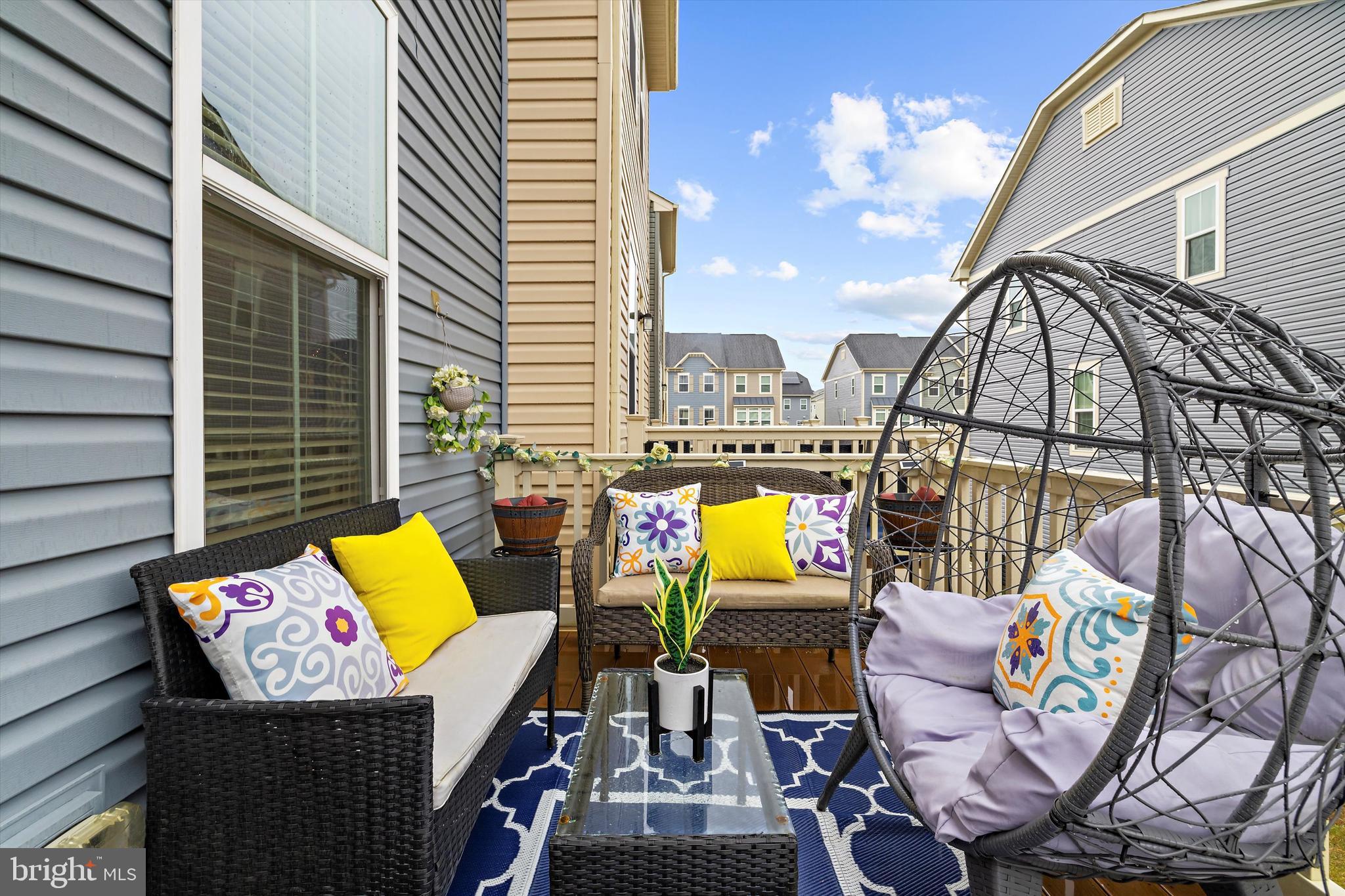 CREEKSIDE VILLAGE AT TANYARD SPRINGS - Residential