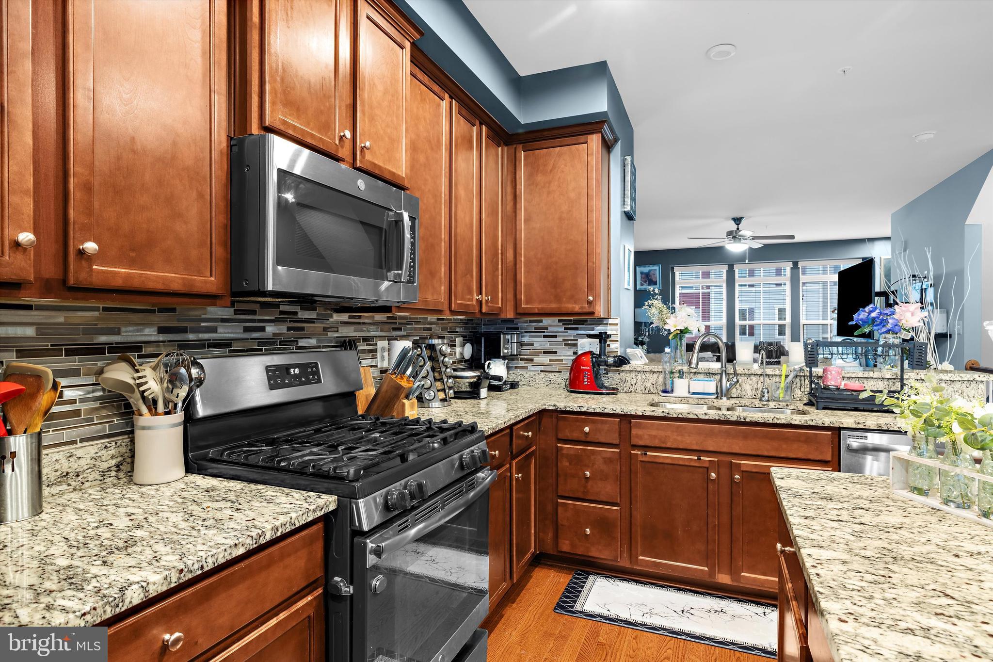 CREEKSIDE VILLAGE AT TANYARD SPRINGS - Residential