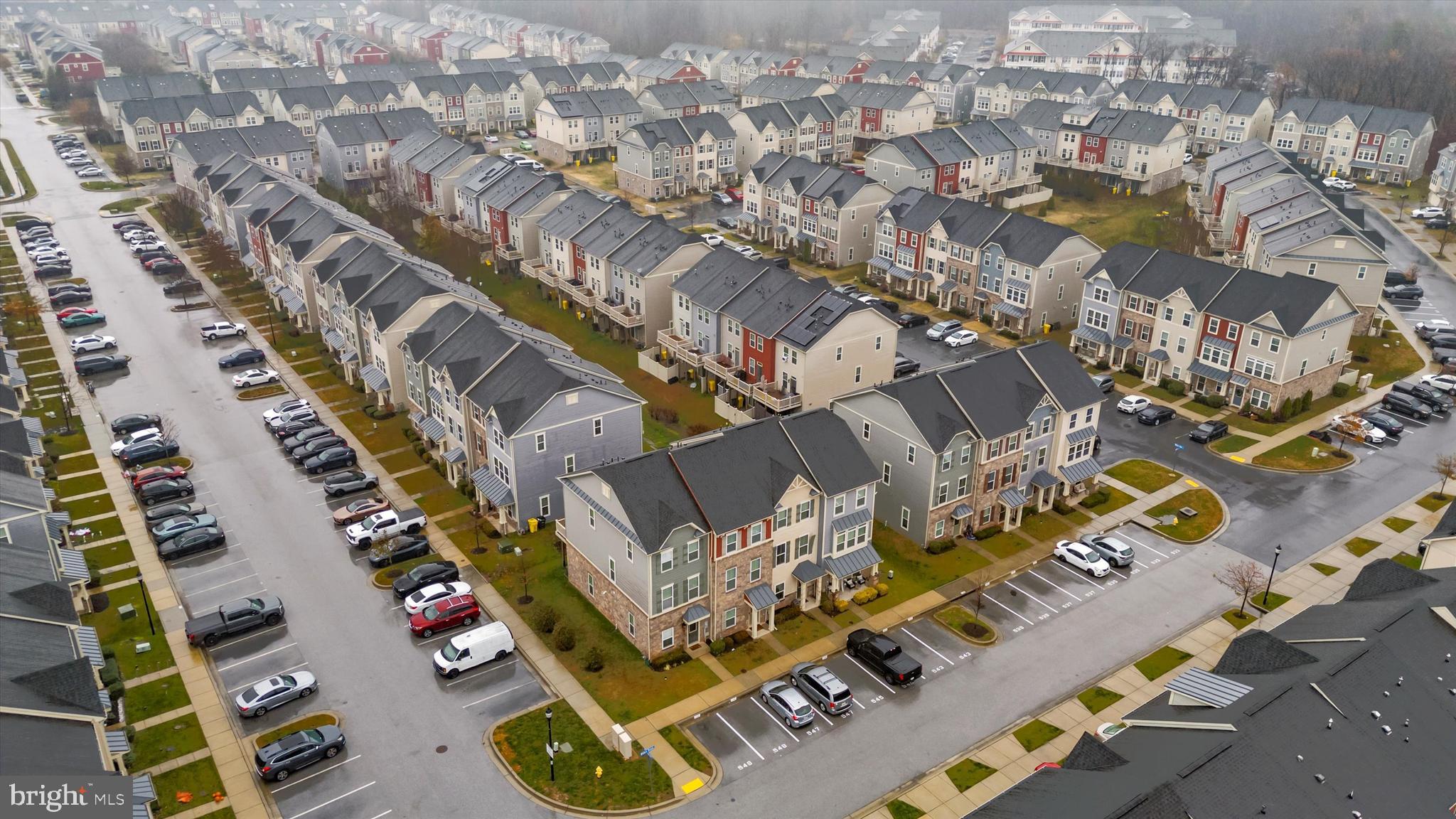 CREEKSIDE VILLAGE AT TANYARD SPRINGS - Residential