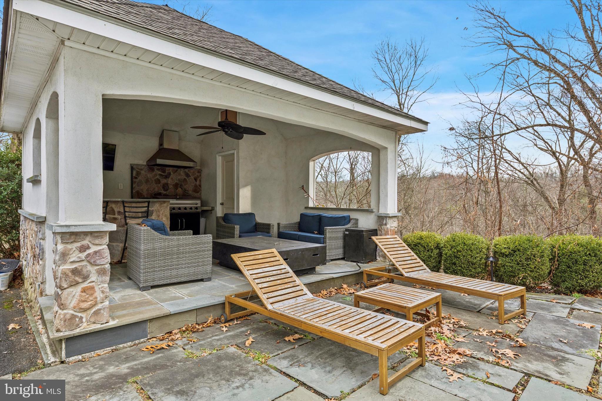 LAFAYETTE HILL - Residential