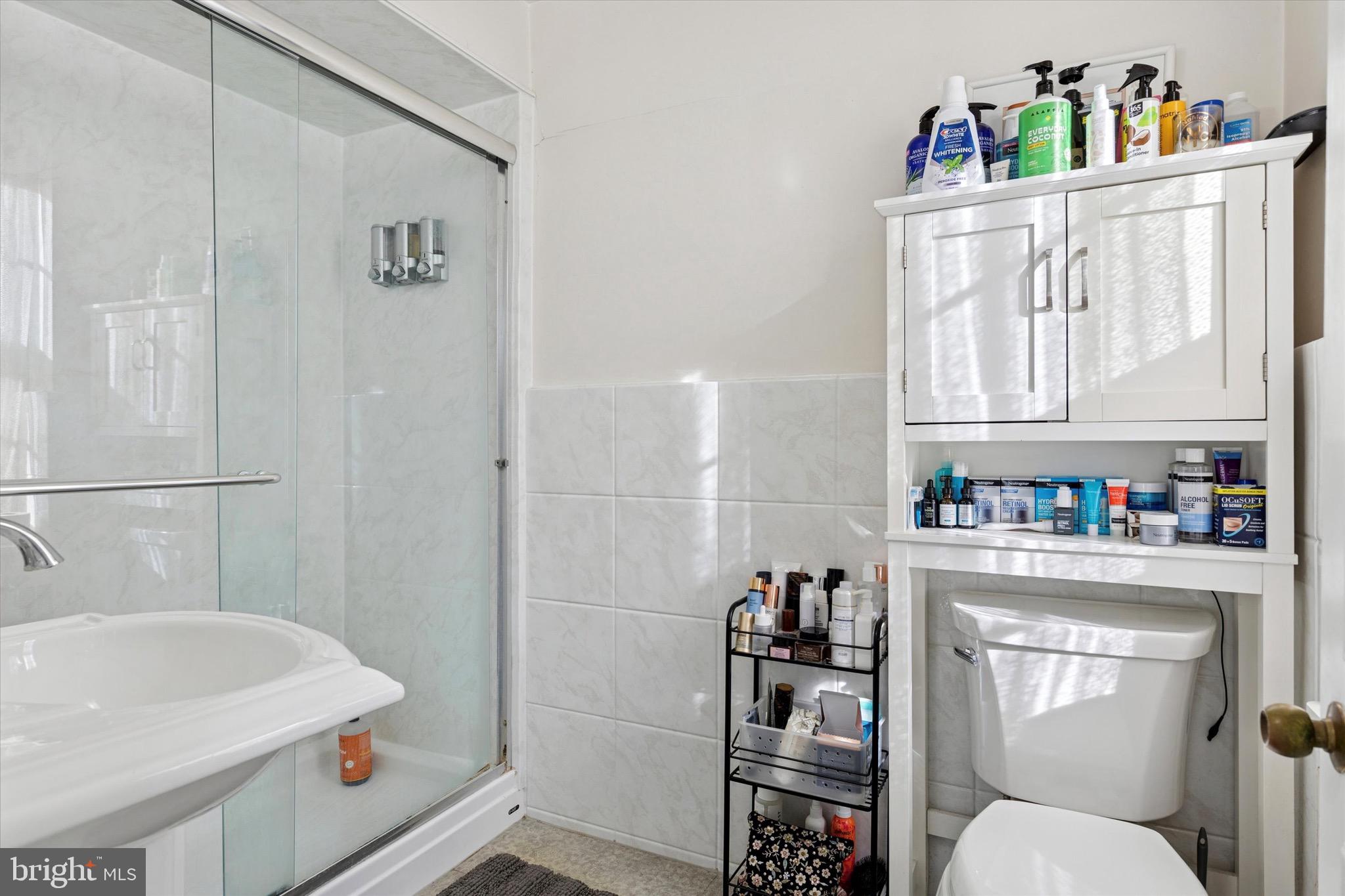 LAFAYETTE HILL - Residential