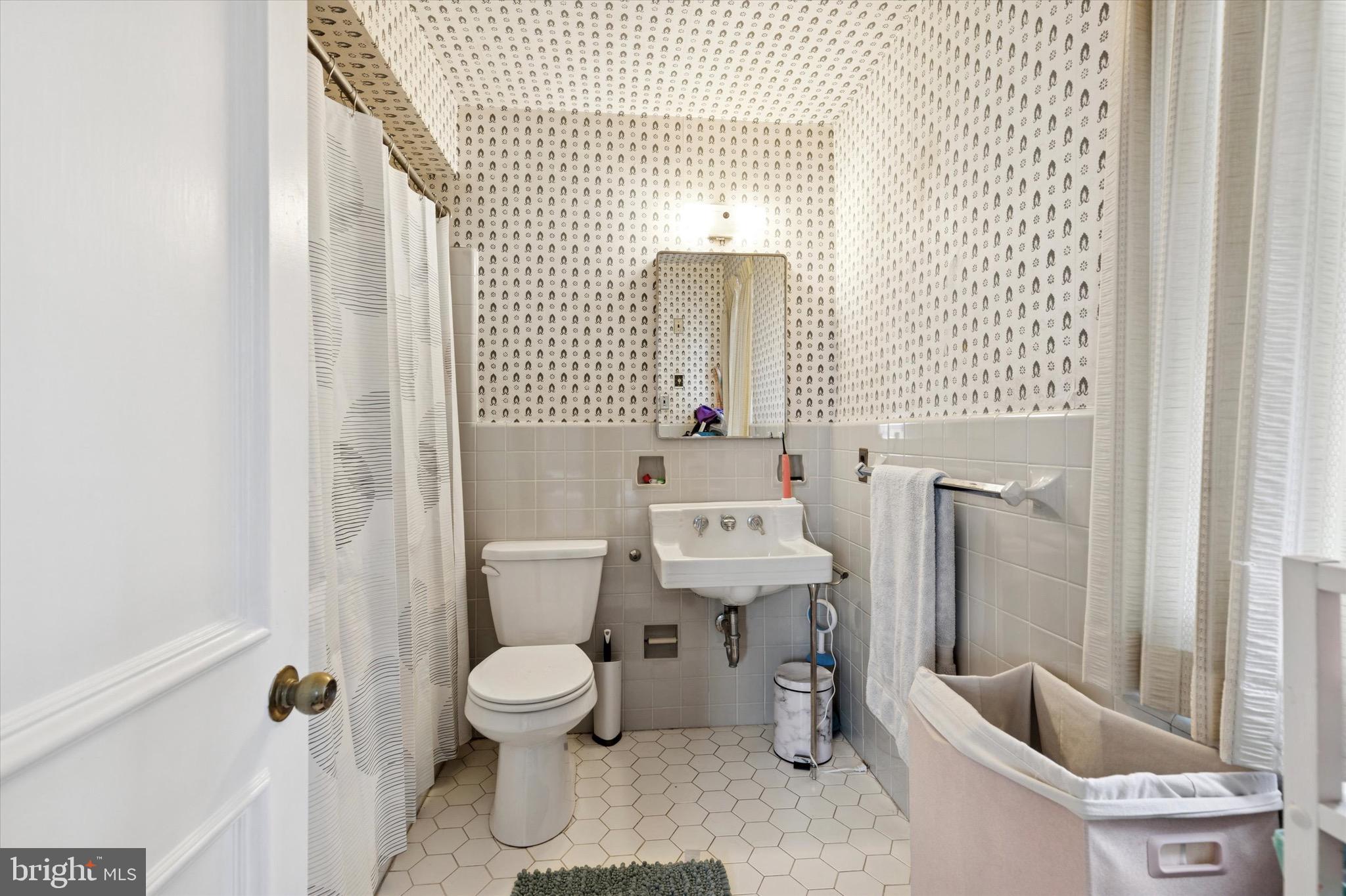 LAFAYETTE HILL - Residential