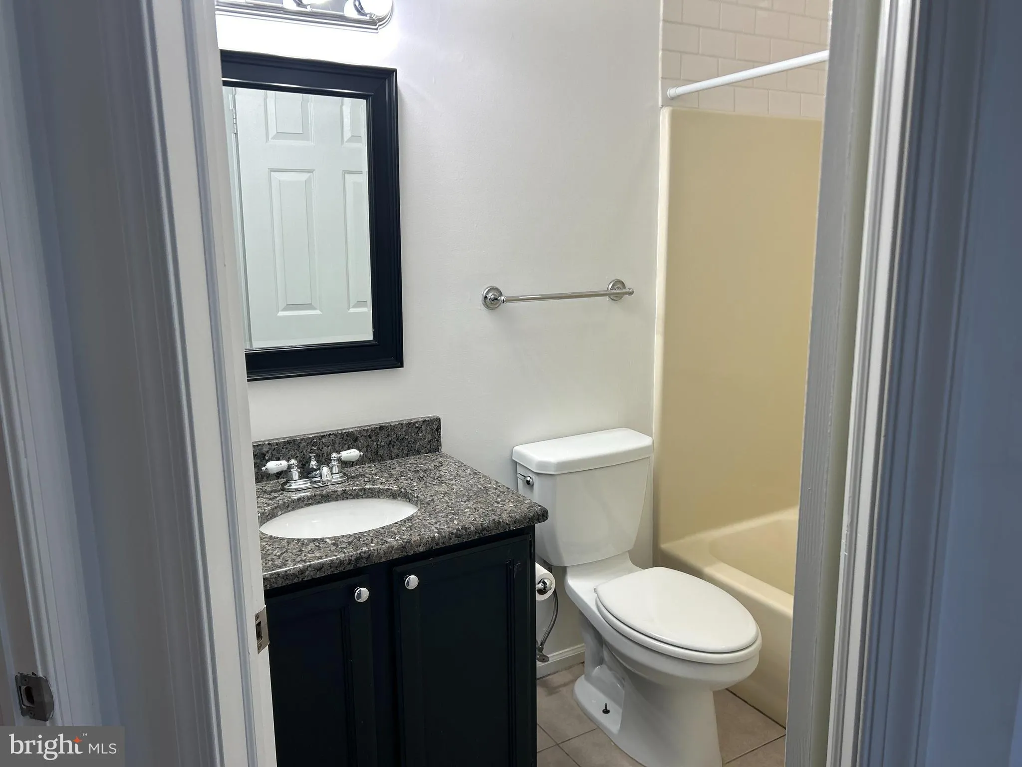 Glen Mills, Pennsylvania 19342, United States, 2 Bedrooms Bedrooms, ,3 BathroomsBathrooms,Residential,Active,246996