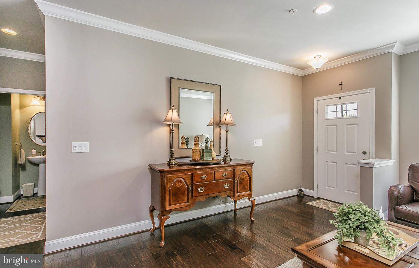 SPRINGFIELD MANOR - Residential