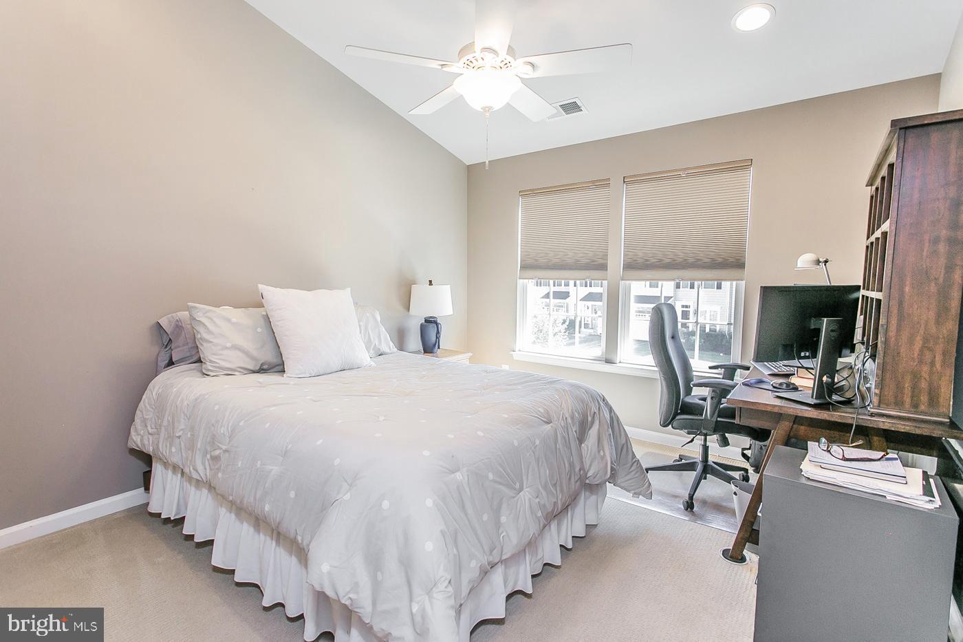 SPRINGFIELD MANOR - Residential