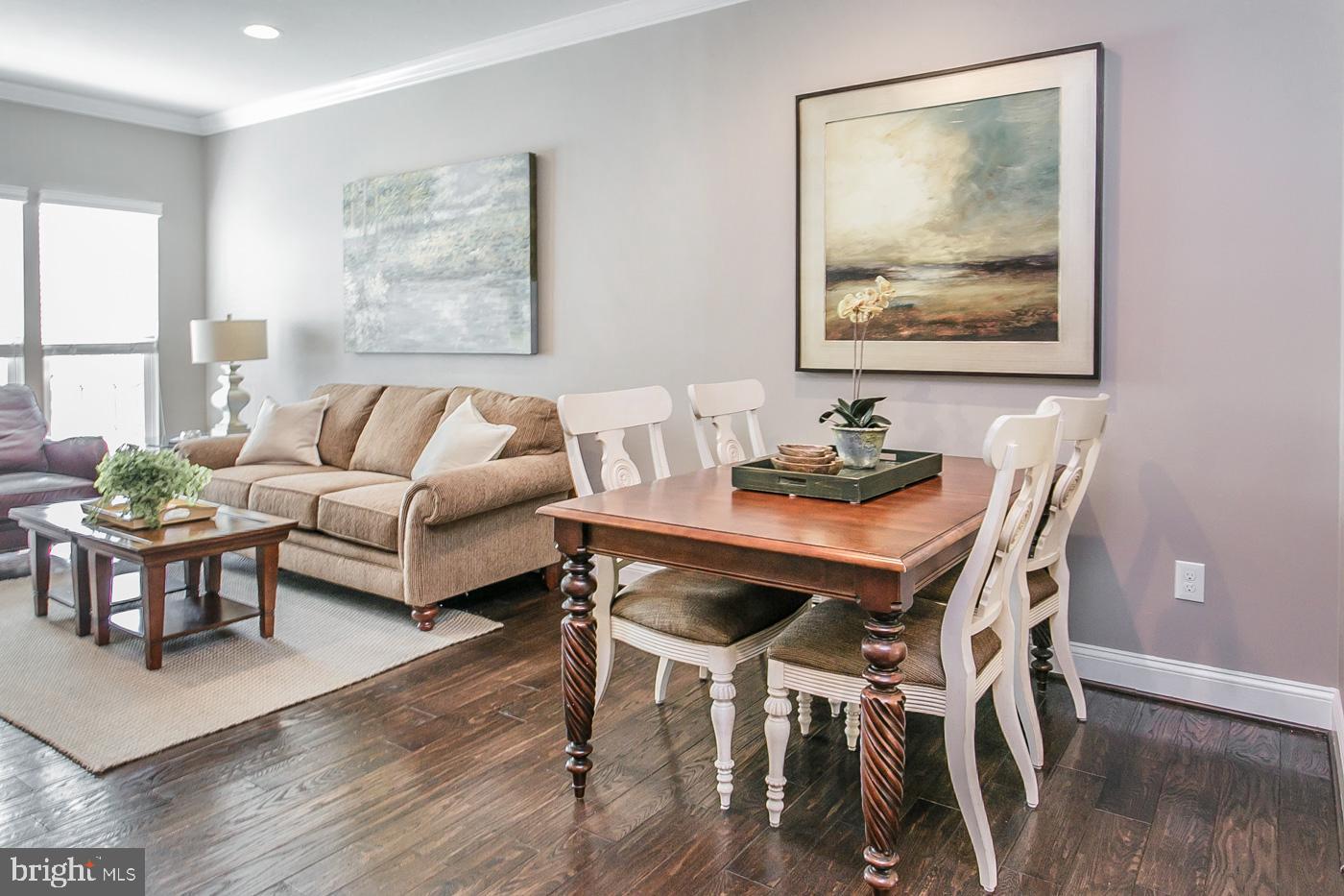 SPRINGFIELD MANOR - Residential