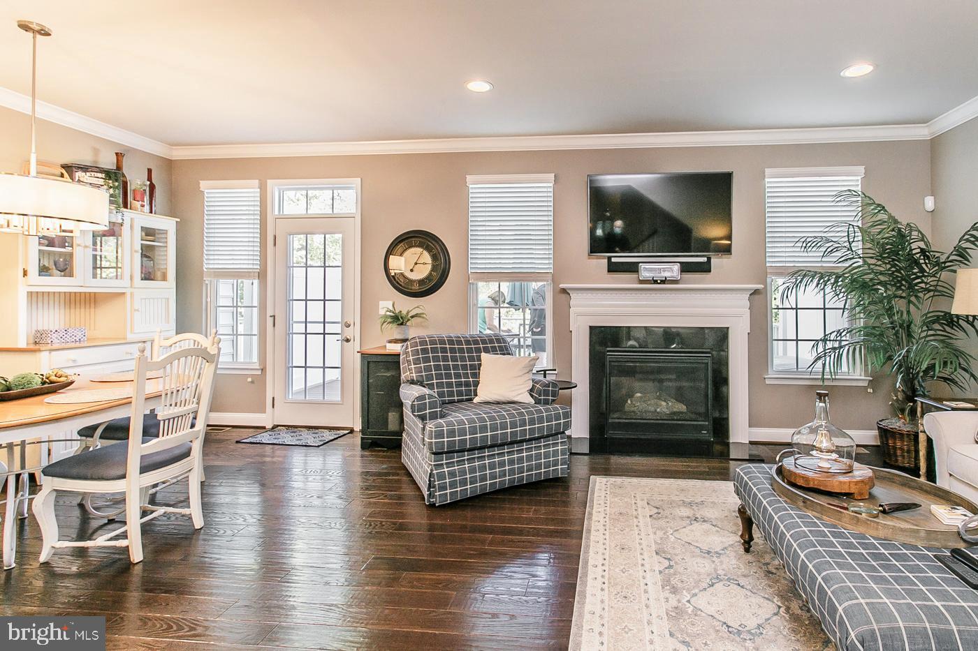 SPRINGFIELD MANOR - Residential