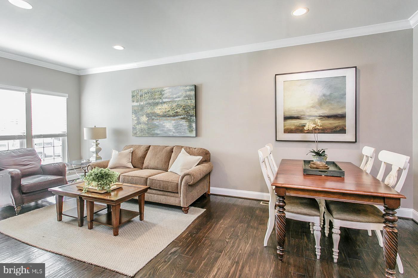 SPRINGFIELD MANOR - Residential