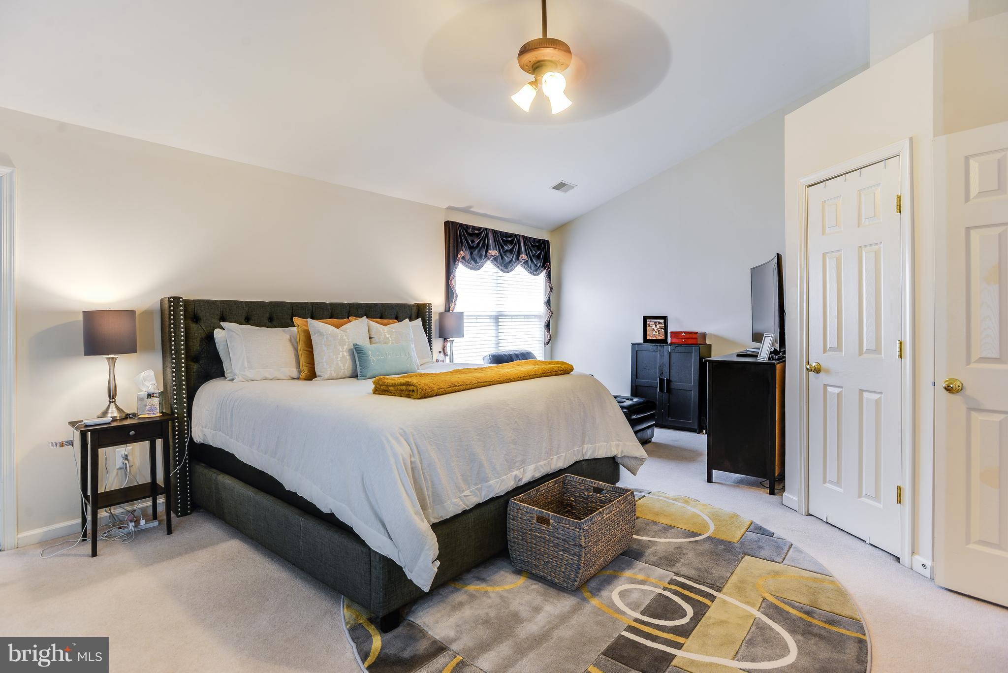 KINGSTOWNE - Residential